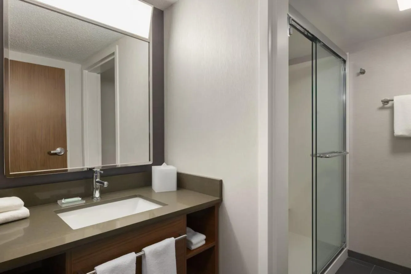 Bathroom in Courtyard by Marriott Kokomo