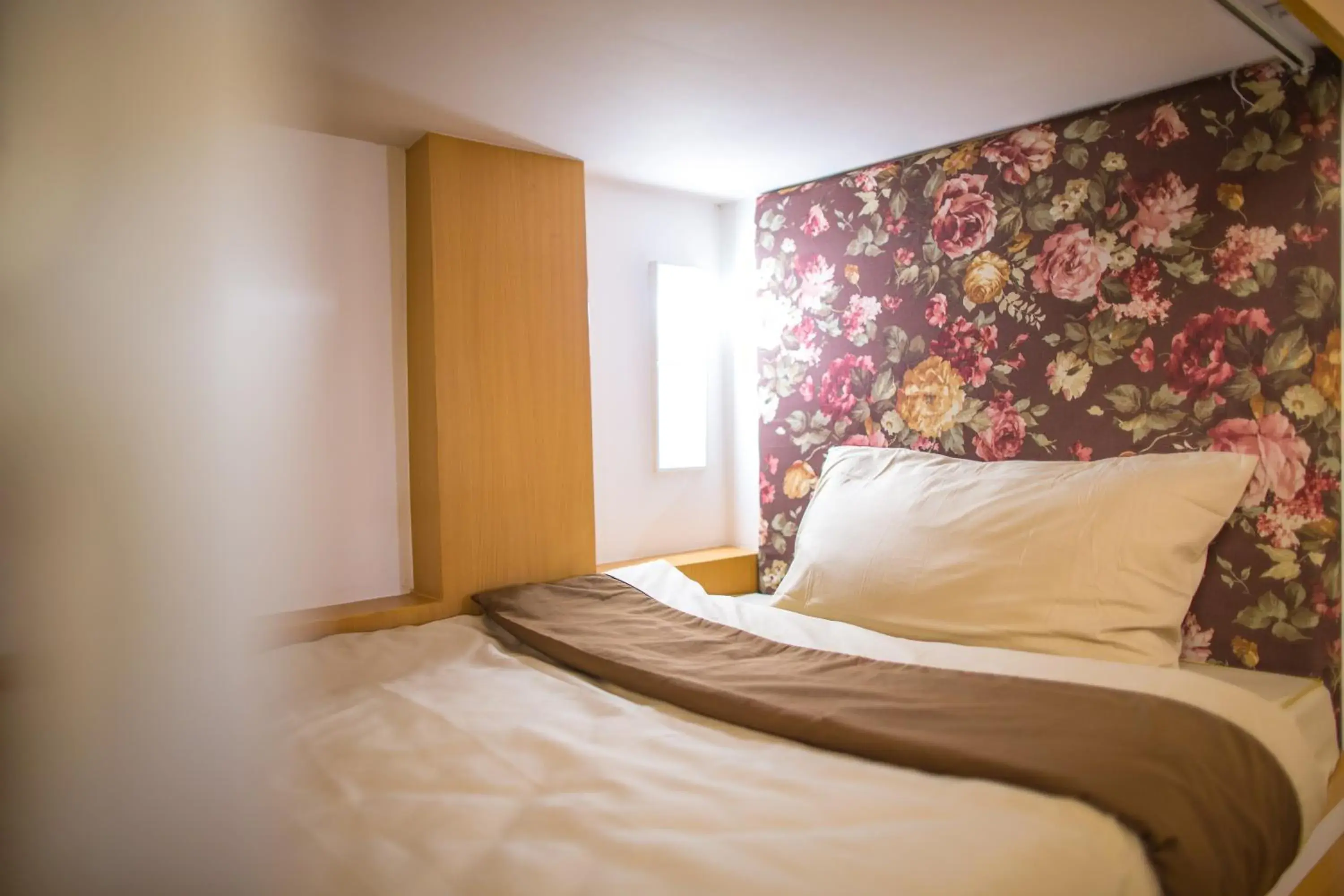 Single Bed in Female Dormitory Room in Chiangmai Midpoint Activity Hostel Single Bed in Female Dormitory Room in Chiangmai Midpoint Activity Hostel