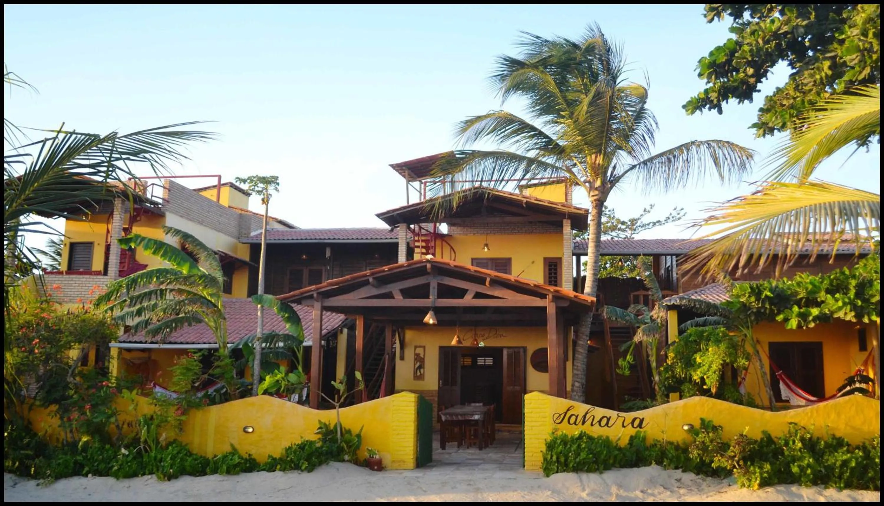 Facade/entrance in Pousada Sahara
