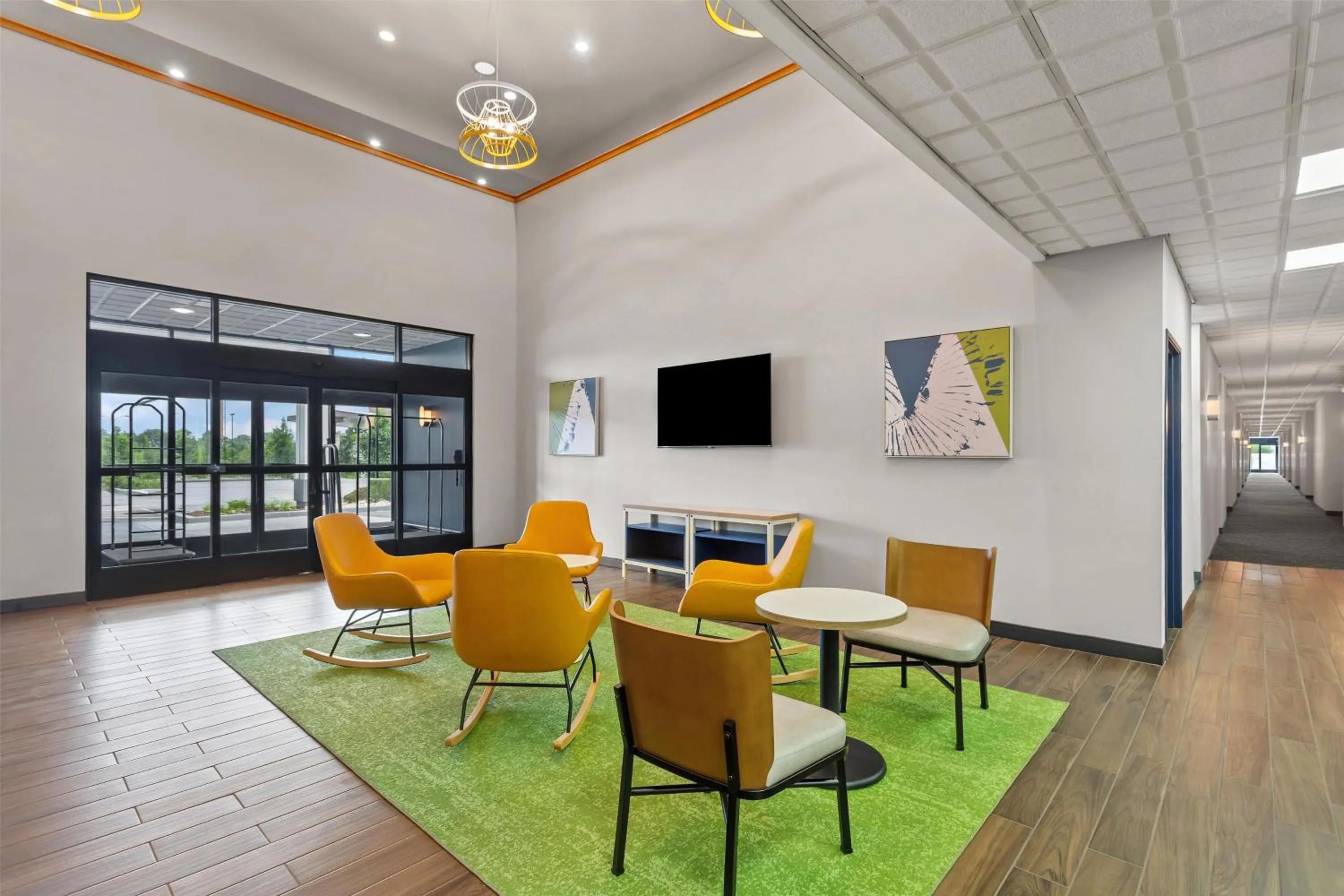 Lobby or reception in Spark By Hilton Oak Forest I-57