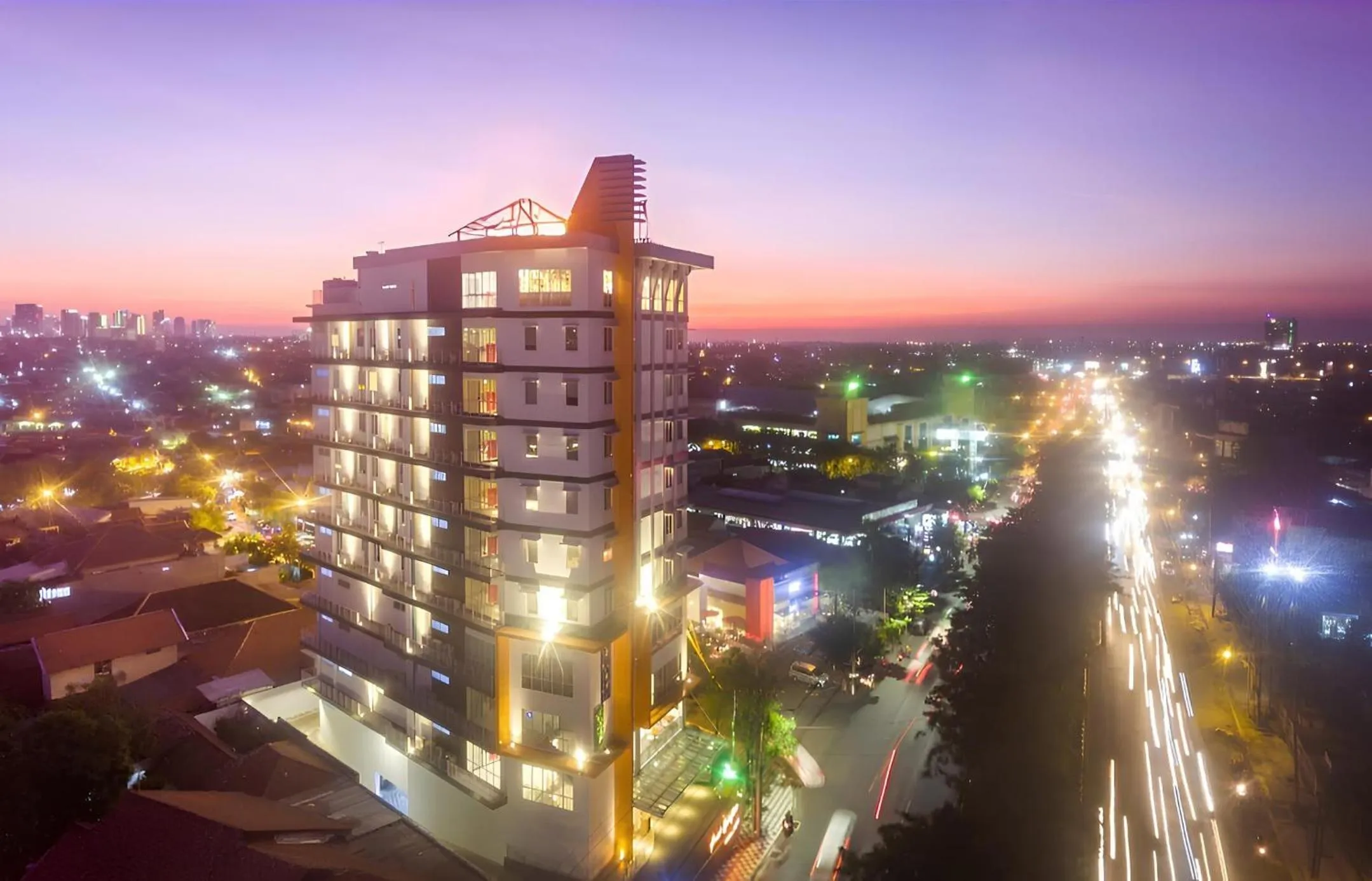 Property building in Great Diponegoro Hotel Surabaya