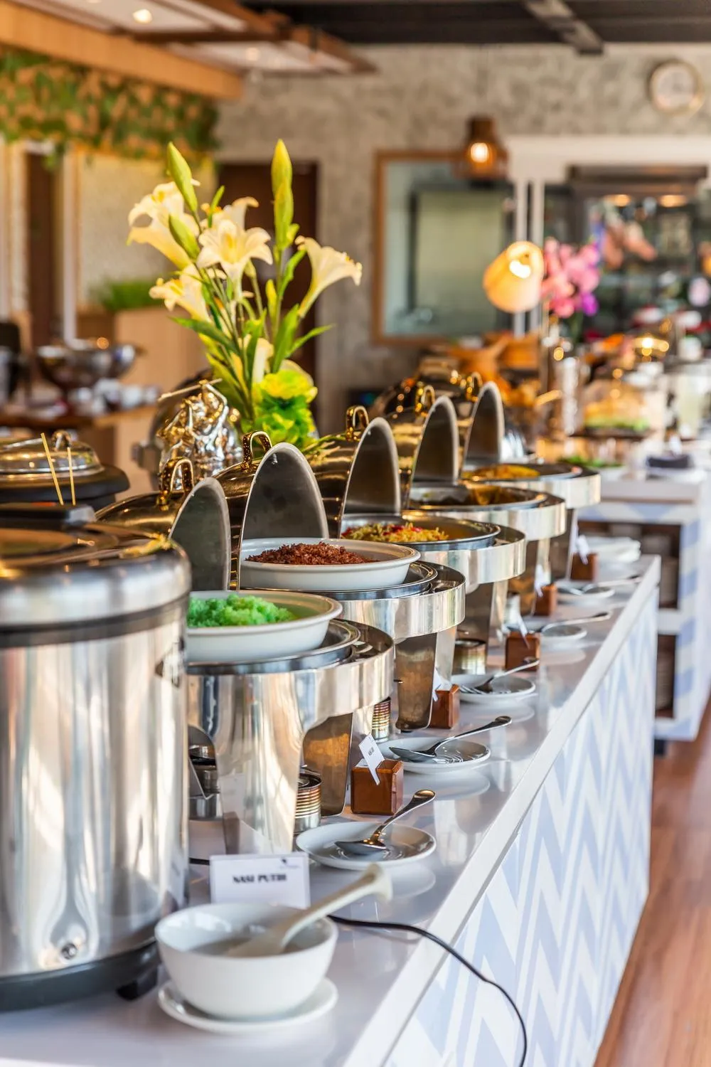 Restaurant/places to eat in Great Diponegoro Hotel Surabaya