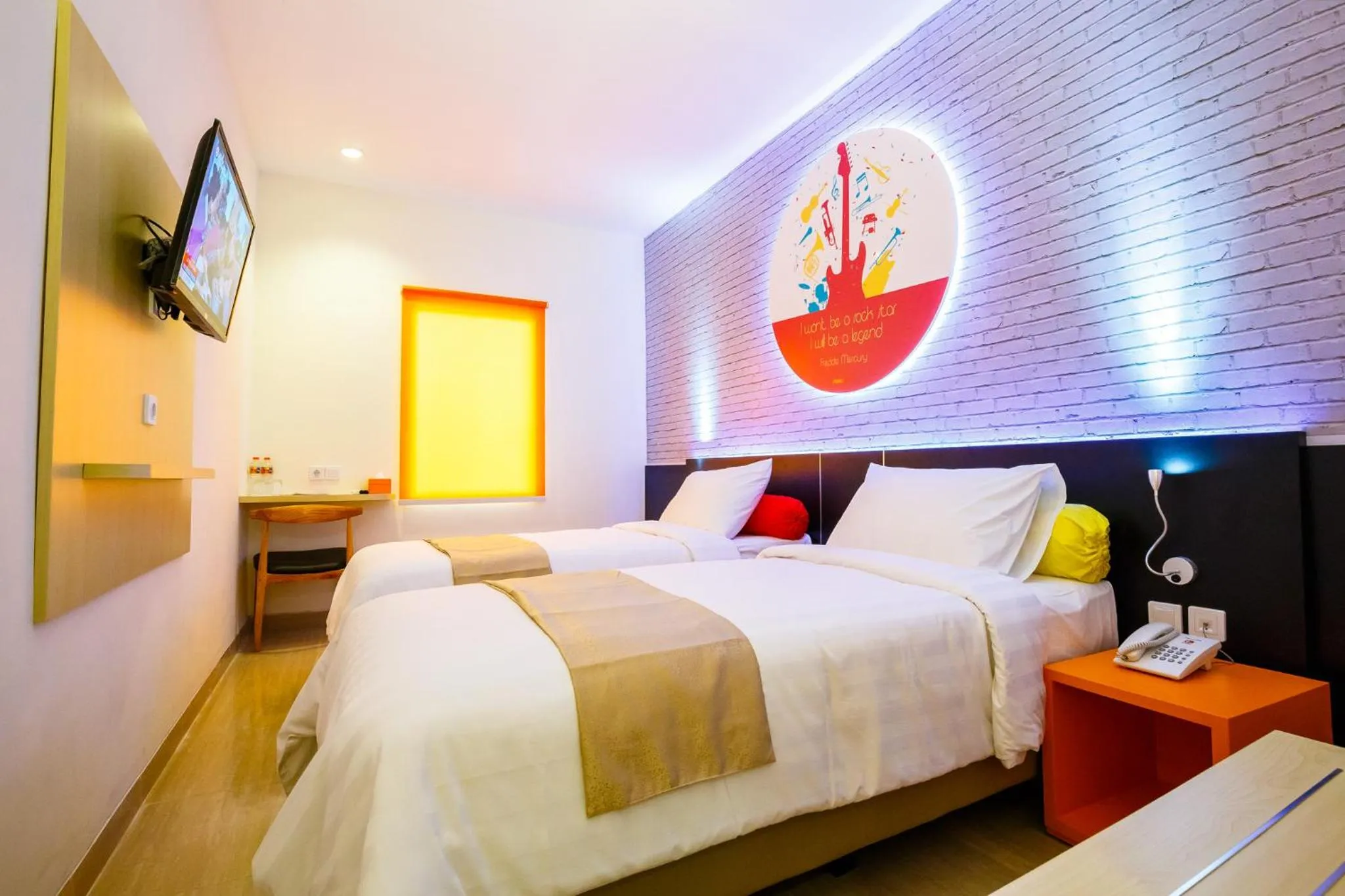 Bed in Front One Budget Muntilan