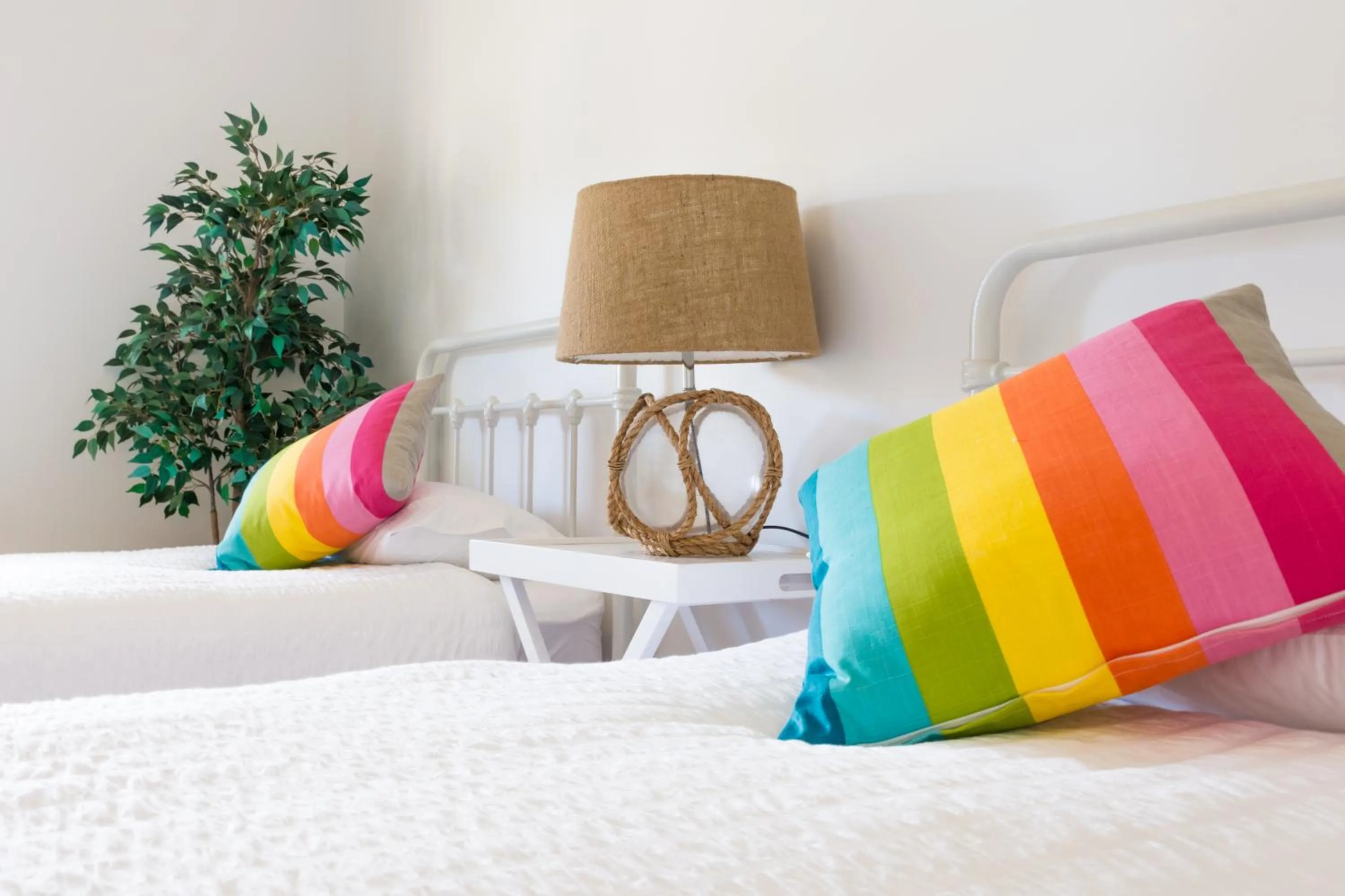 Bed in Agnes Cottage Bed & Breakfast