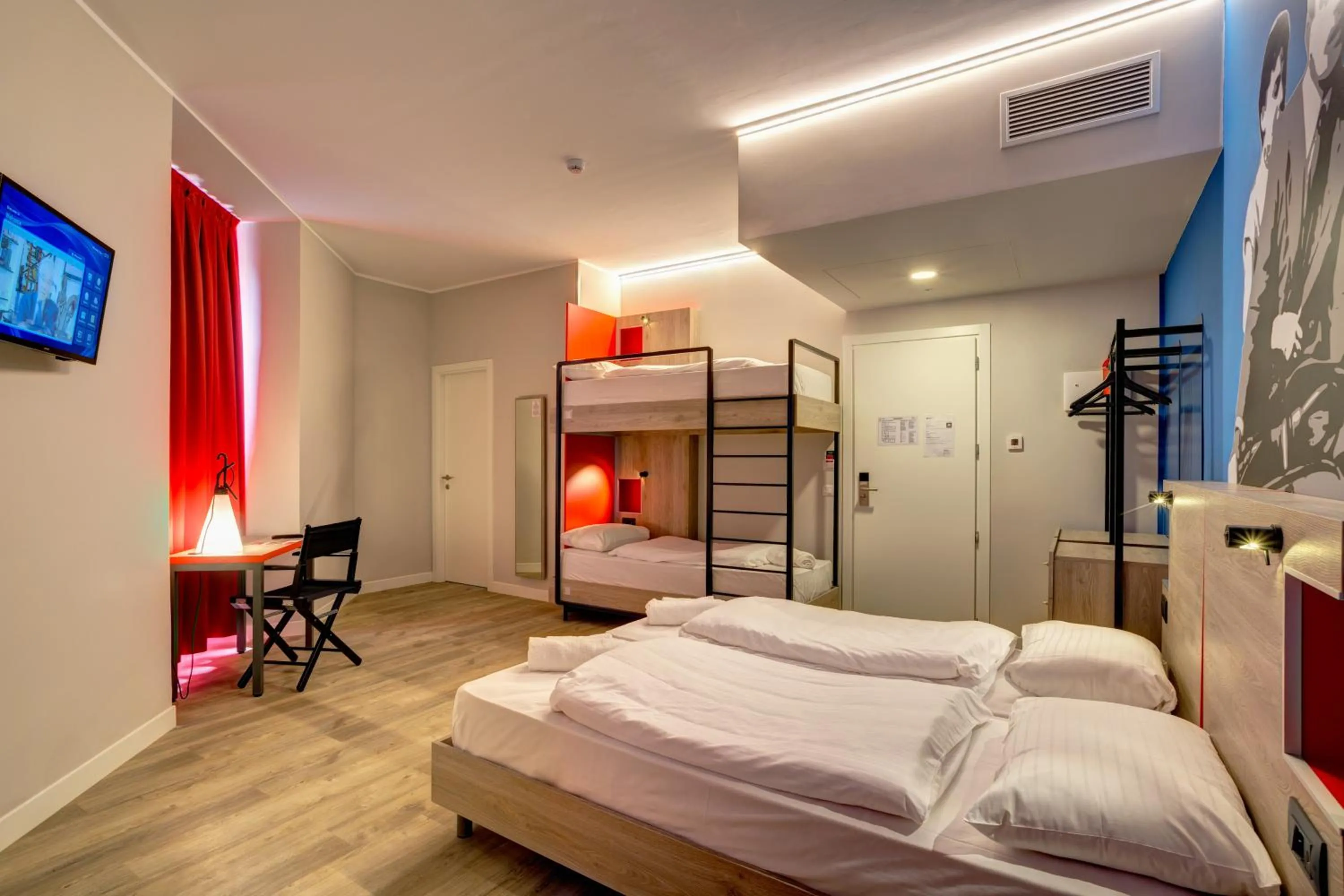 Quadruple Room in MEININGER Roma Termini