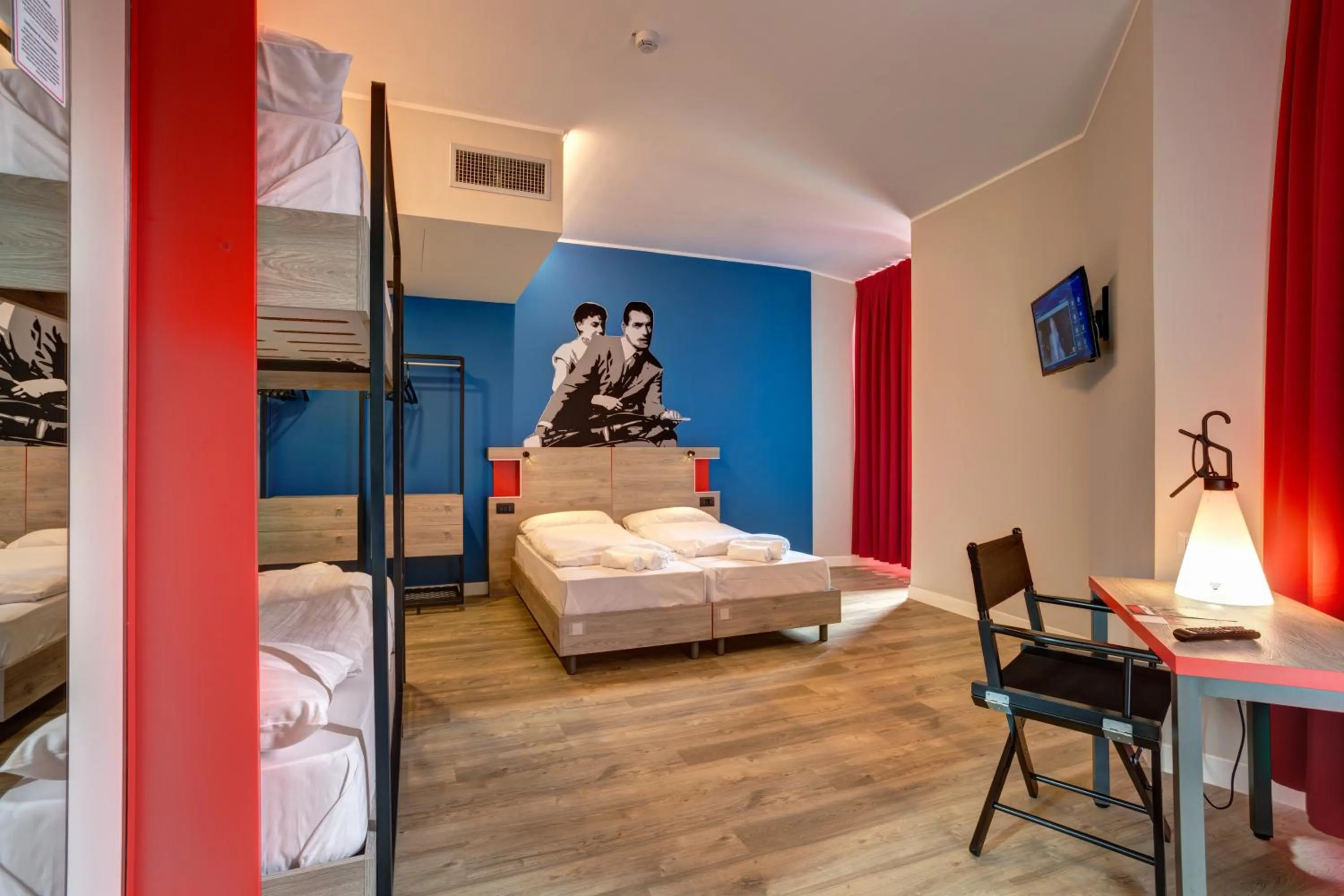 Photo of the whole room, Bed in MEININGER Roma Termini