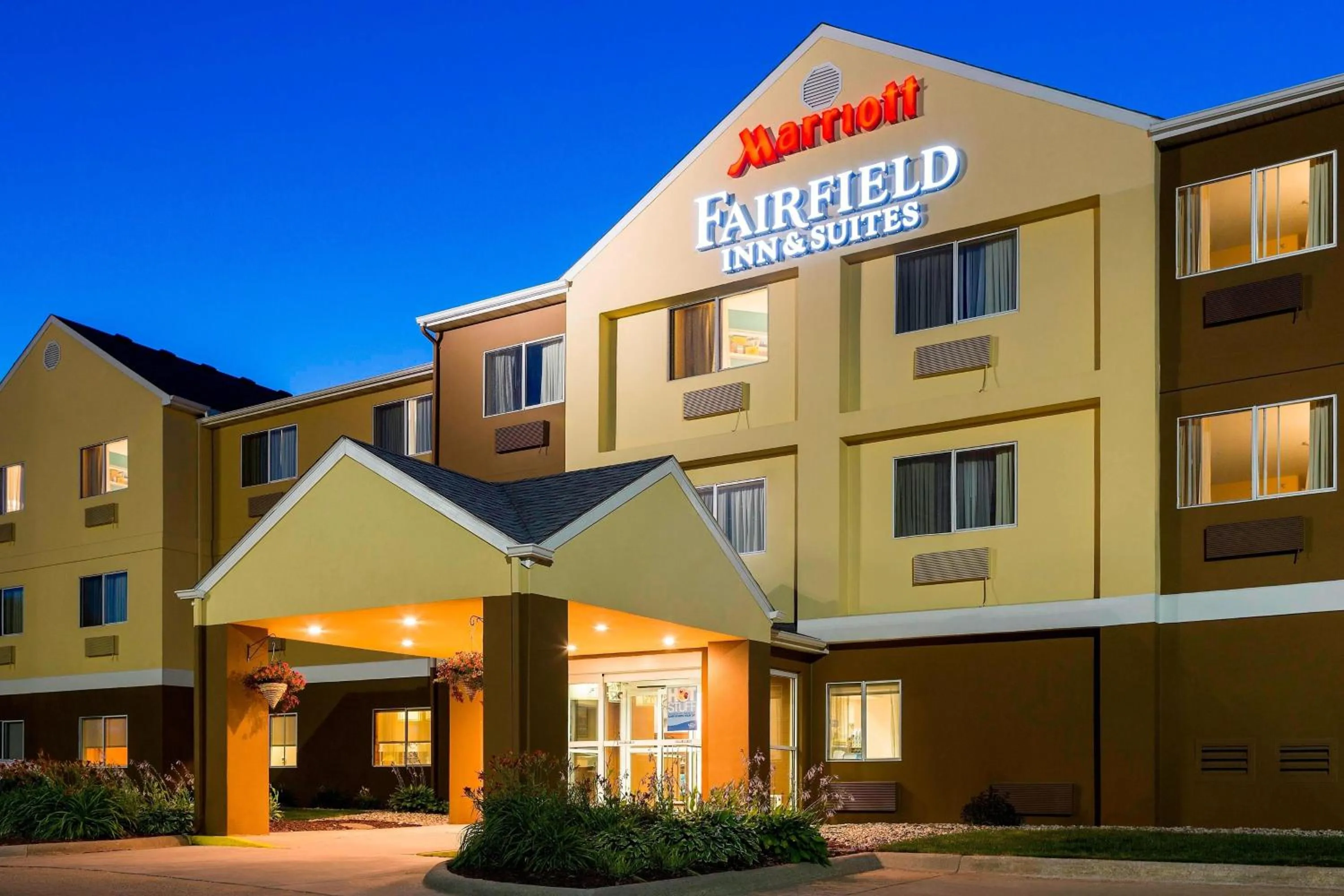 Property building in Fairfield Inn & Suites Oshkosh
