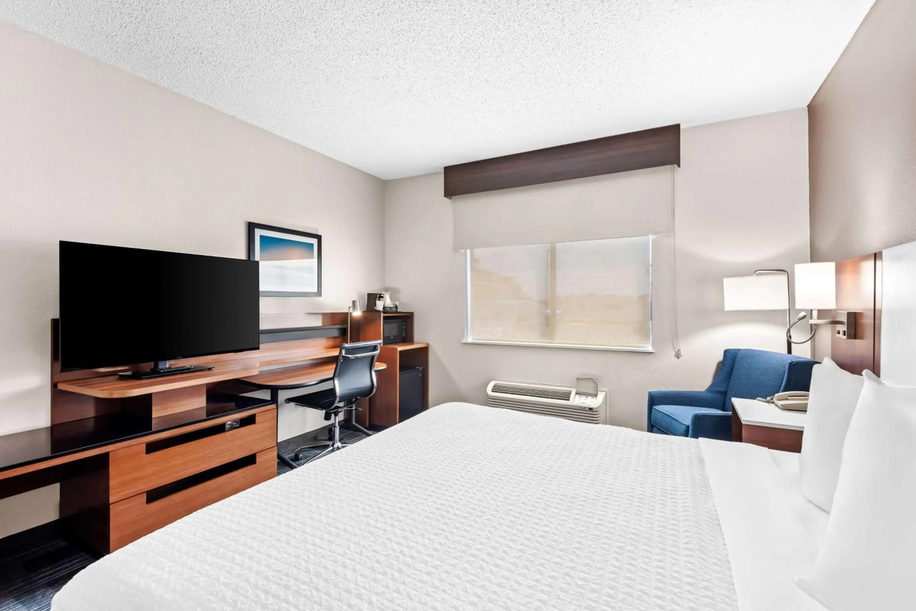 Bedroom, Bed in Best Western Ottumwa Inn & Suites