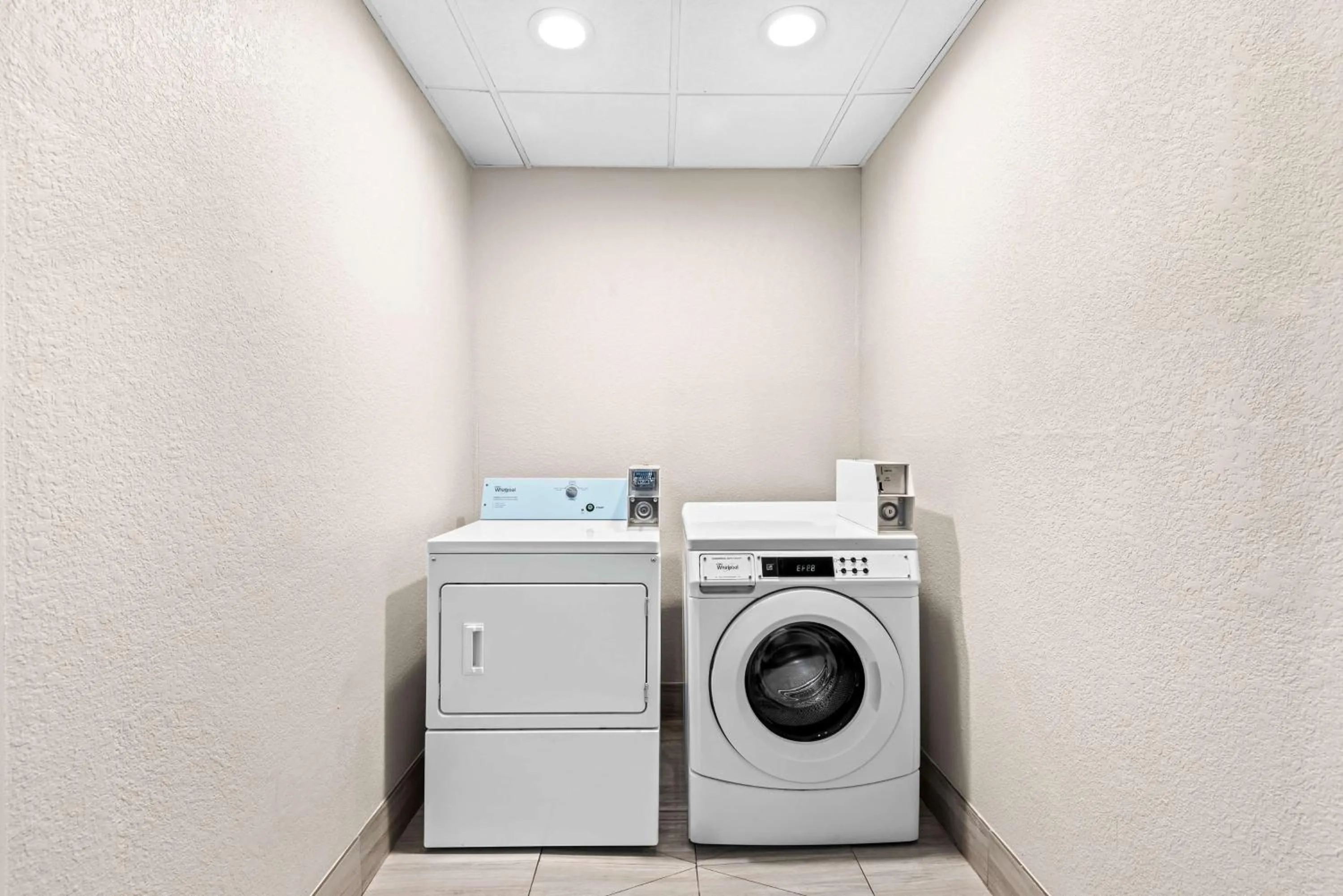 Property building in Best Western Ottumwa Inn & Suites