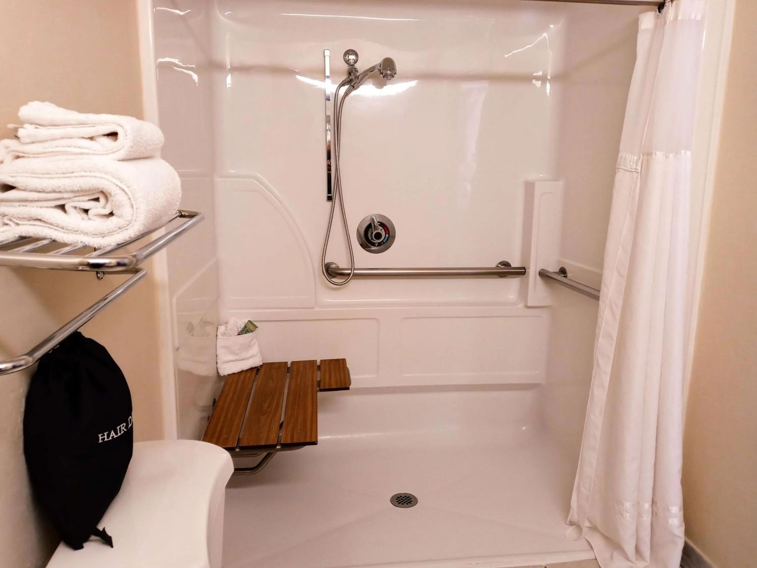 Bathroom in Best Western Tucson Intl Airport Hotel & Suites