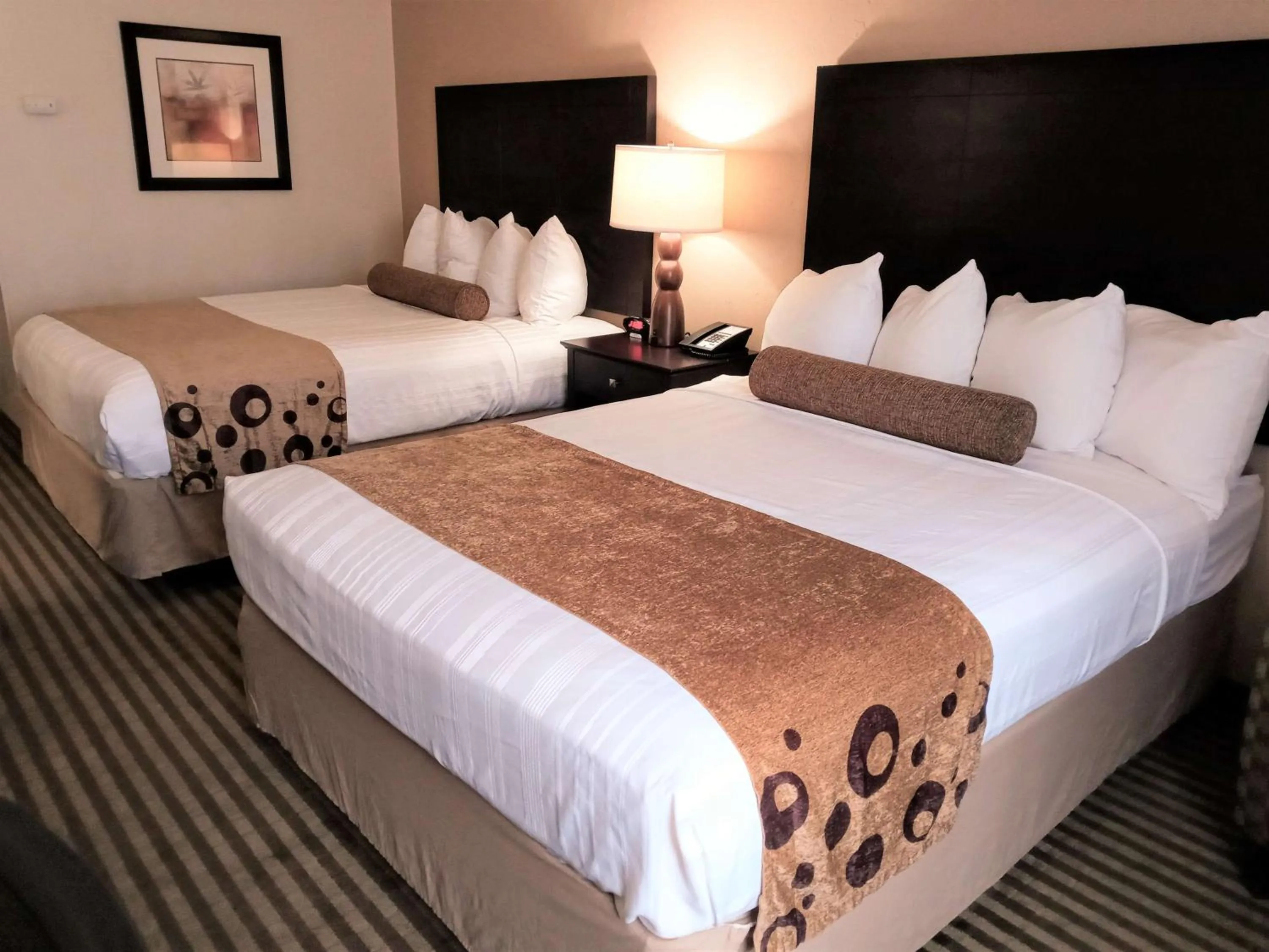 Photo of the whole room, Bed in Best Western Tucson Intl Airport Hotel & Suites