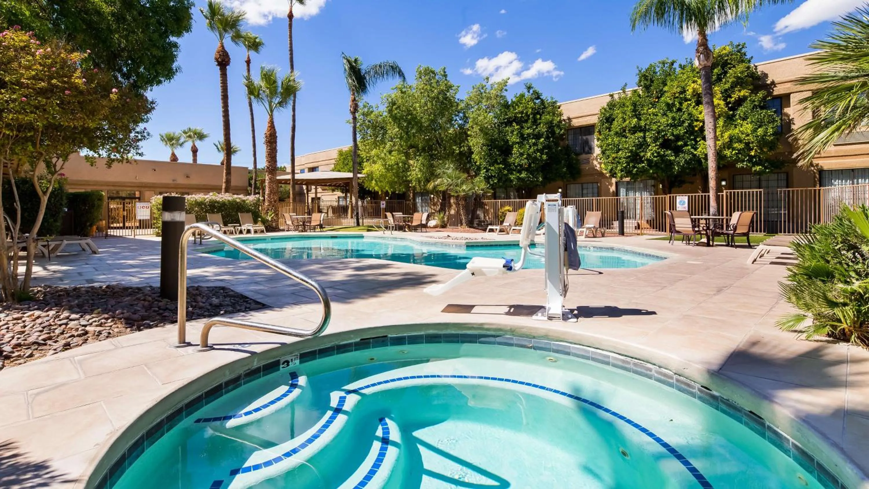 Property building in Wyndham Tucson Airport Hotel & Conference Center