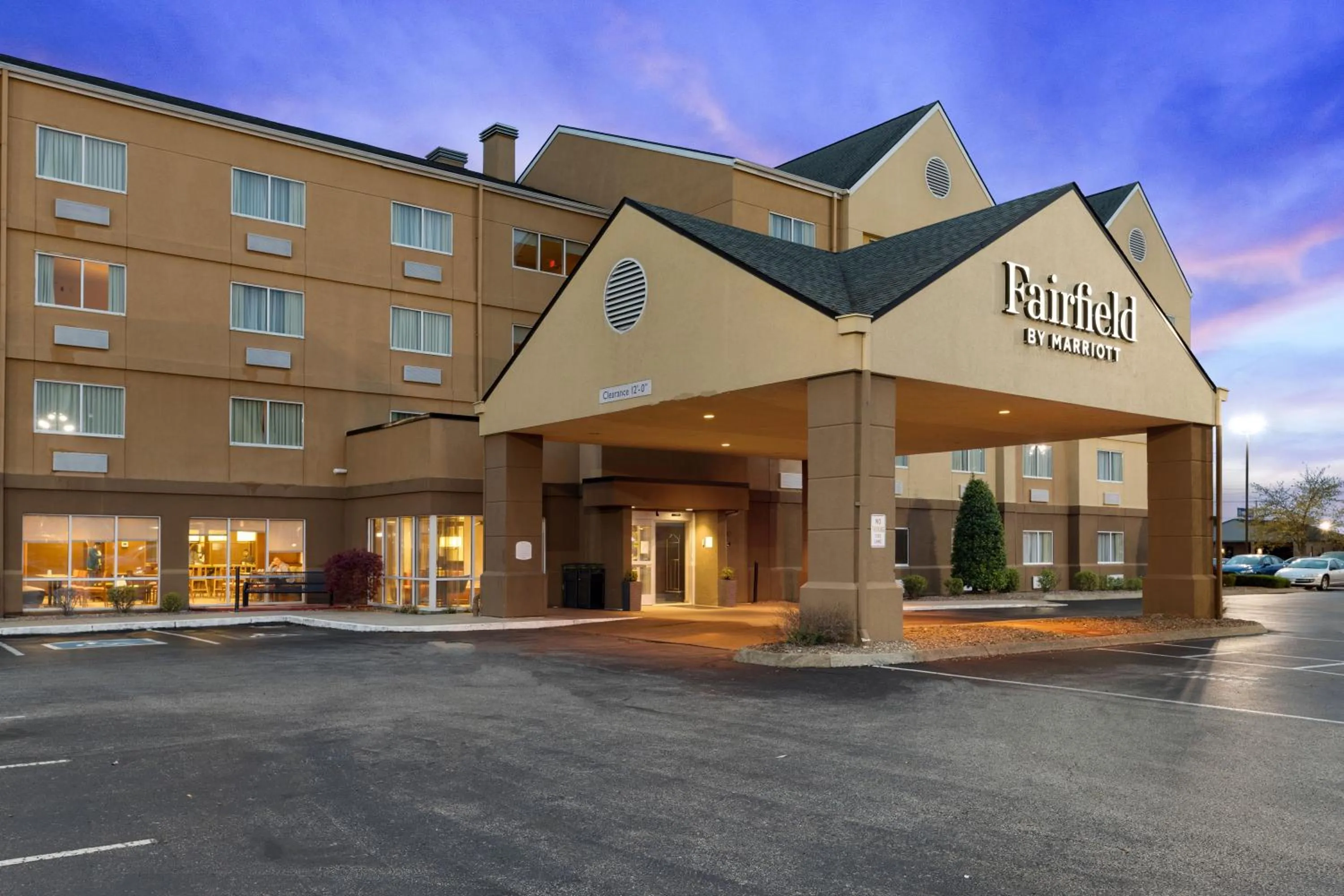 Property building in Fairfield Inn Owensboro