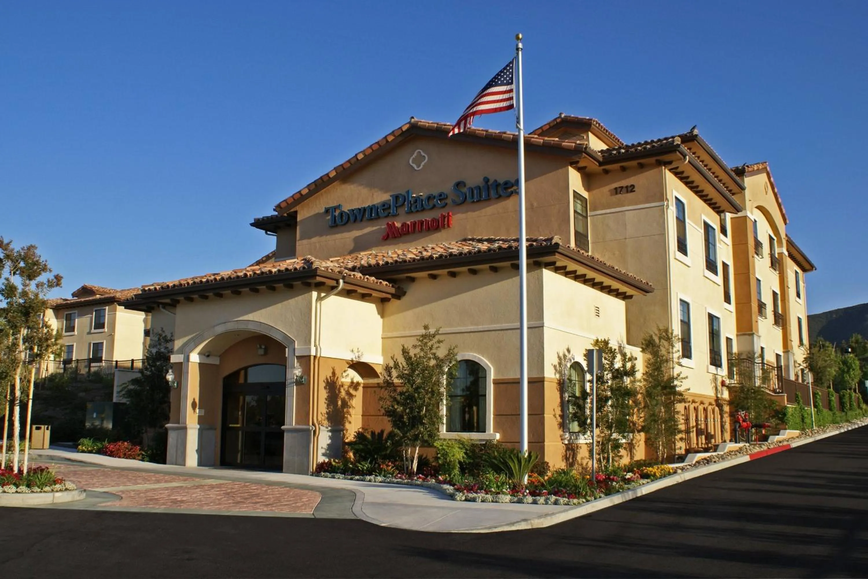 Property building in TownePlace Suites by Marriott Thousand Oaks Ventura County