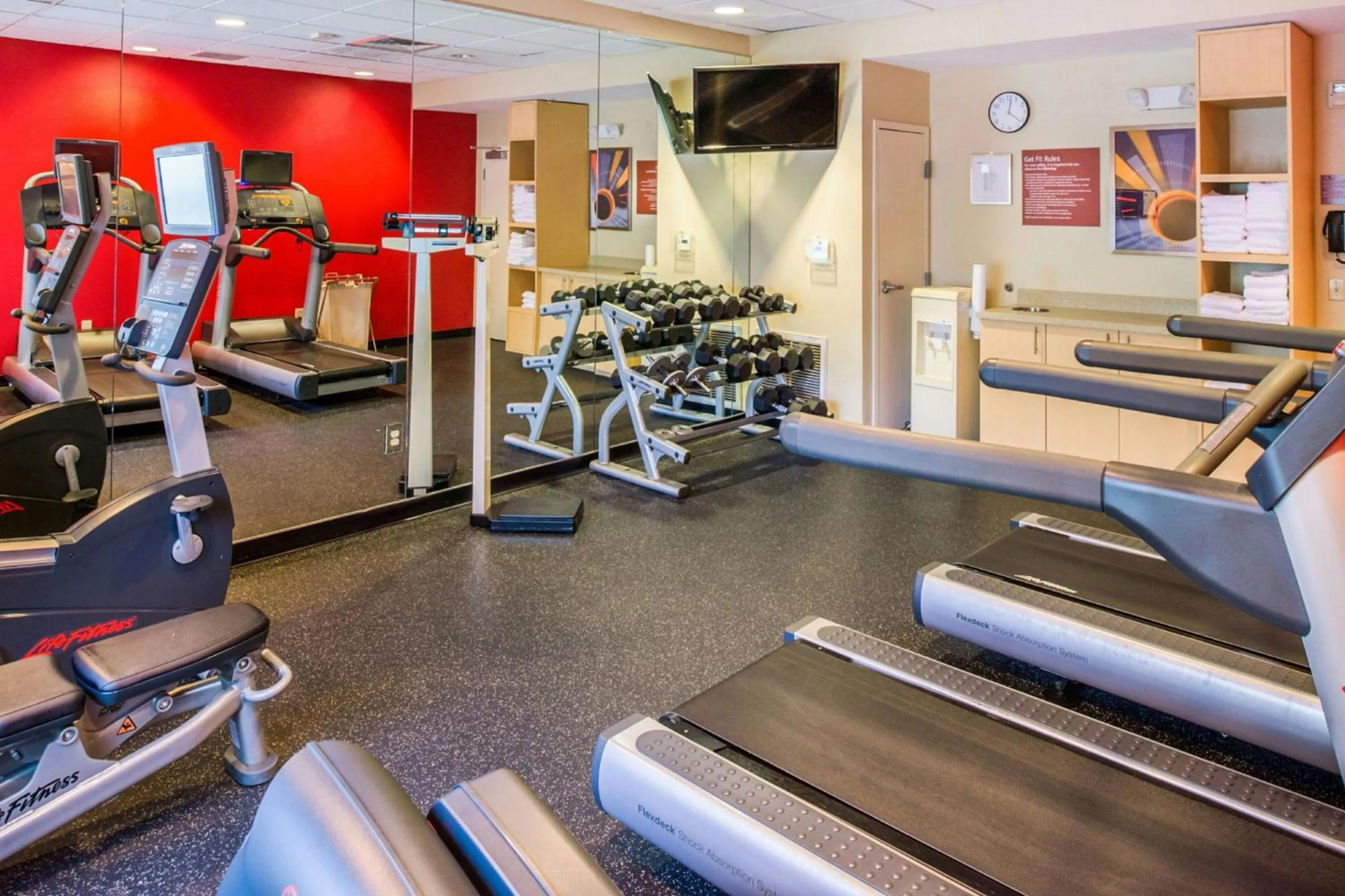 Fitness centre/facilities in TownePlace Suites by Marriott Thousand Oaks Ventura County