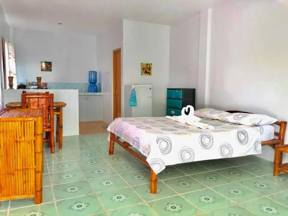 Bed in Genna's Tourist Inn Santa Fe