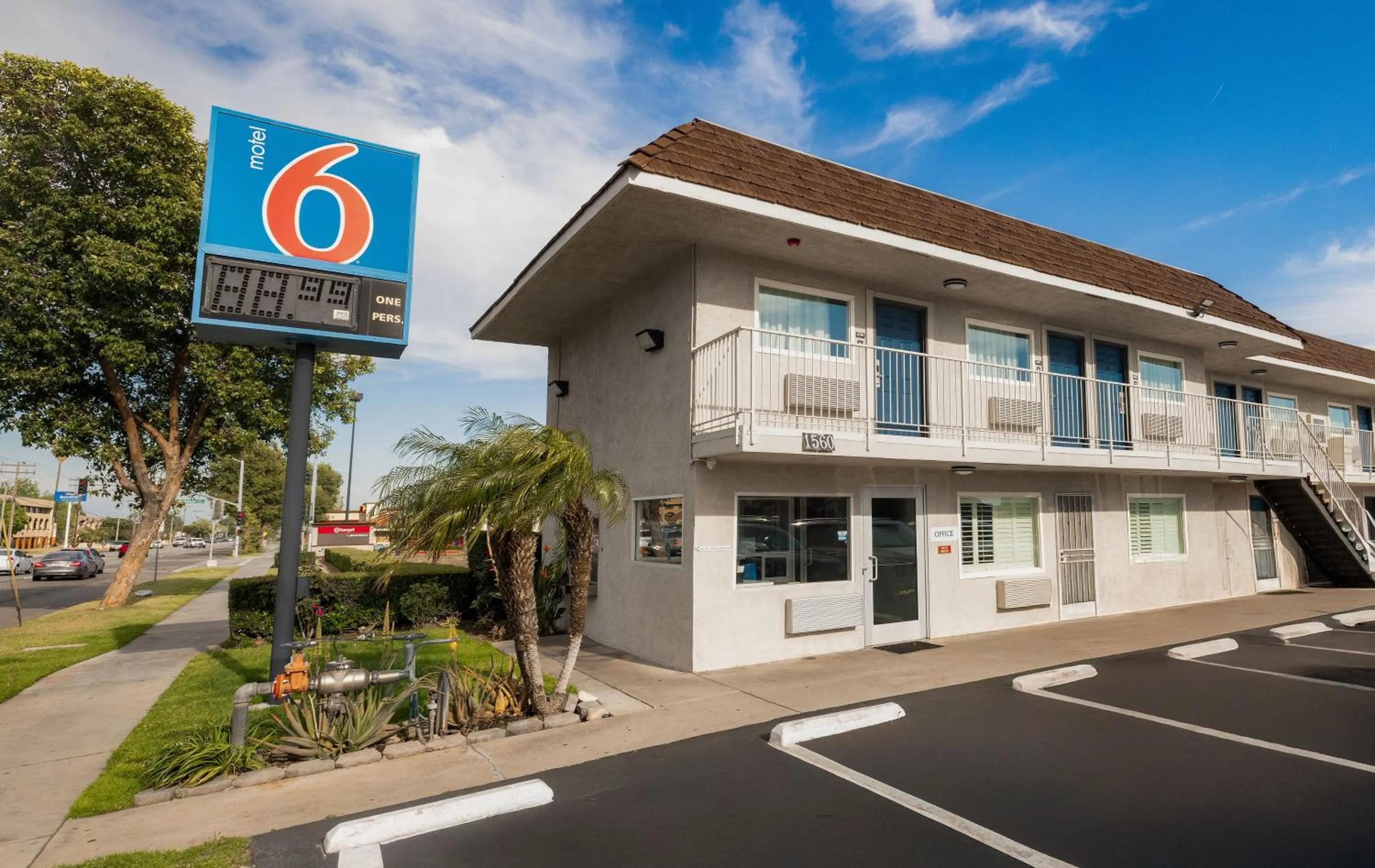 Property building in Motel 6 Ontario, CA - Airport