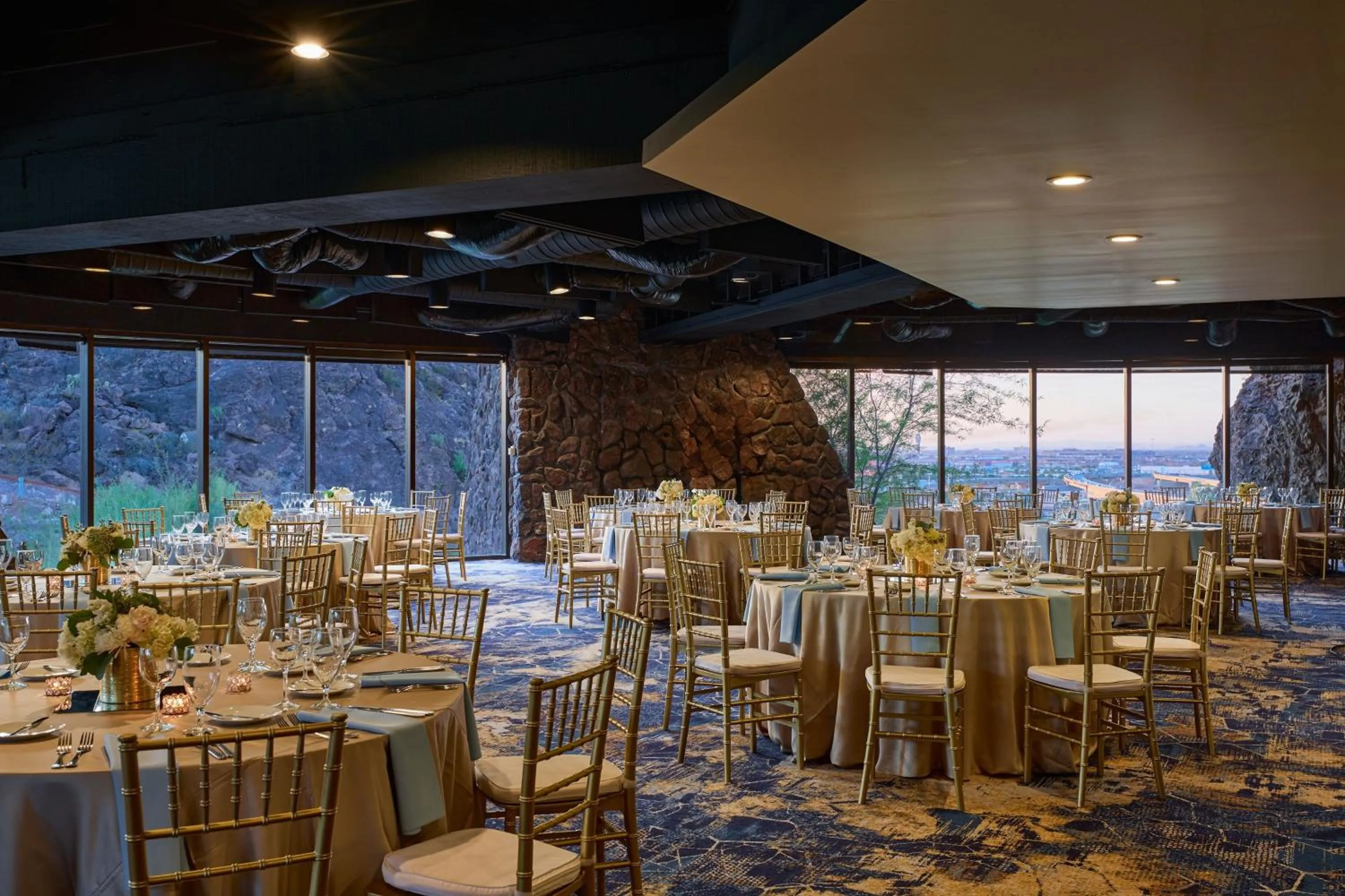 Meeting/conference room in Phoenix Marriott Resort Tempe at The Buttes