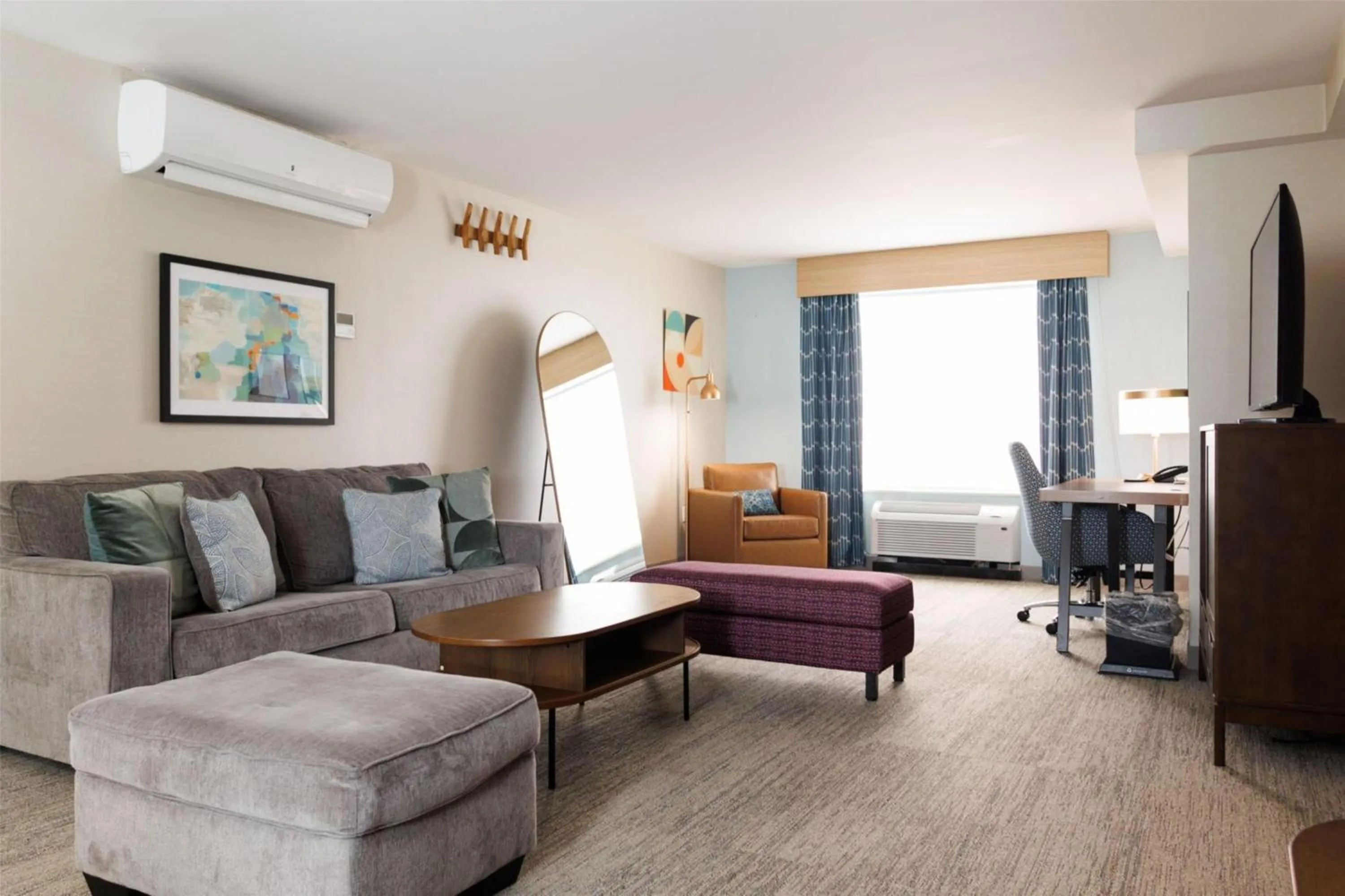 Living room in Hilton Garden Inn New York/Staten Island