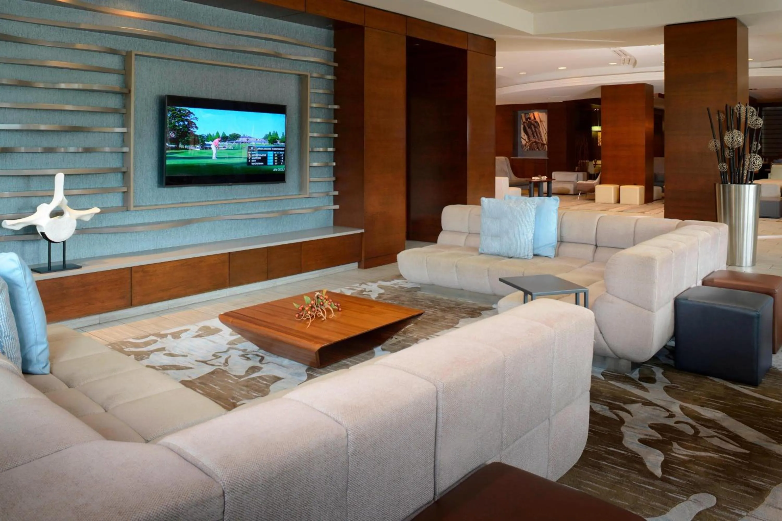 Lobby or reception in Newport News Marriott at City Center