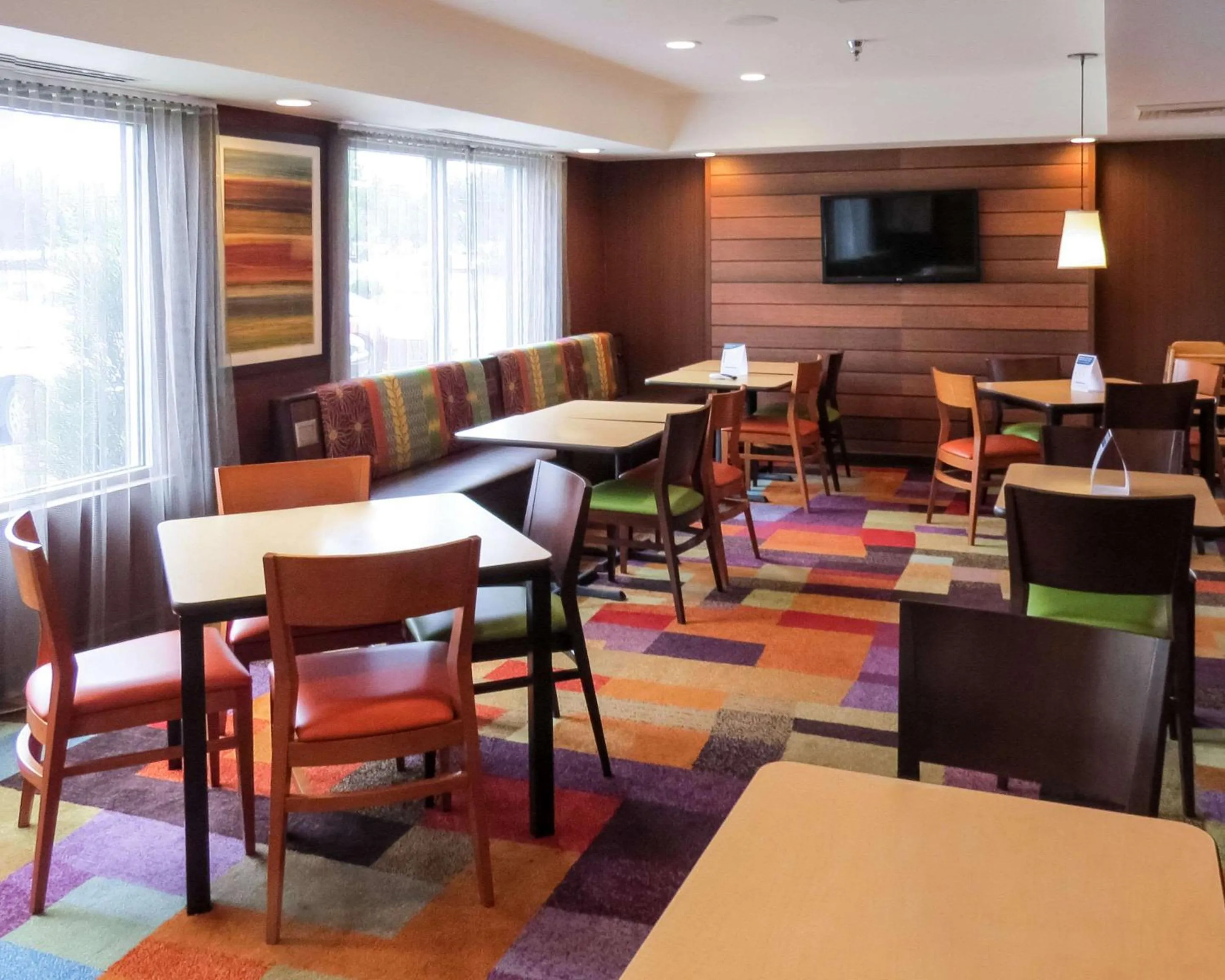 Restaurant/places to eat in Quality Inn Cranberry Township