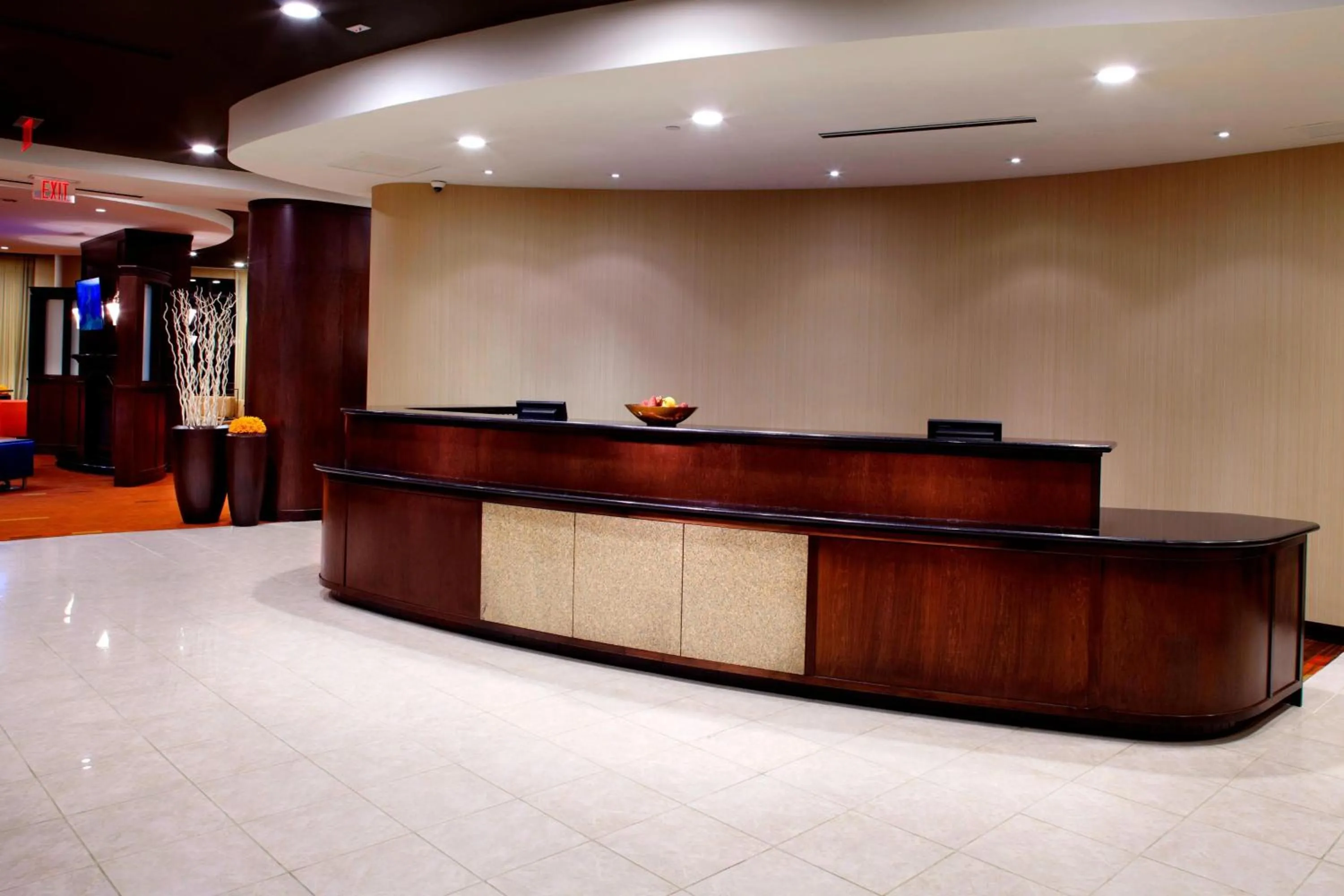 Lobby or reception in Courtyard by Marriott Pittsburgh West Homestead Waterfront