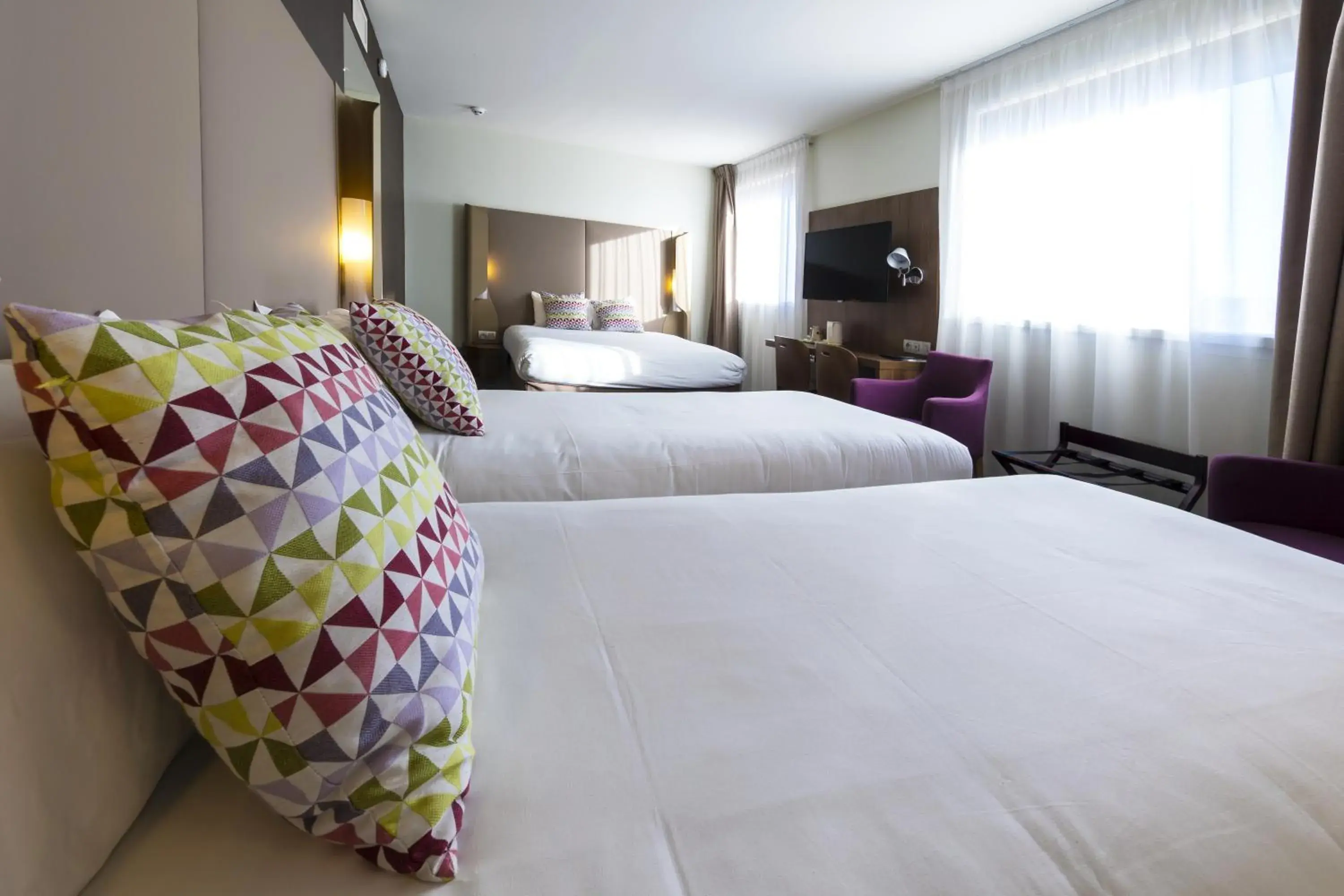 Standard Quadruple Room in Campanile Le Mans Centre - Gare Standard Quadruple Room in Campanile Le Mans Centre - Gare