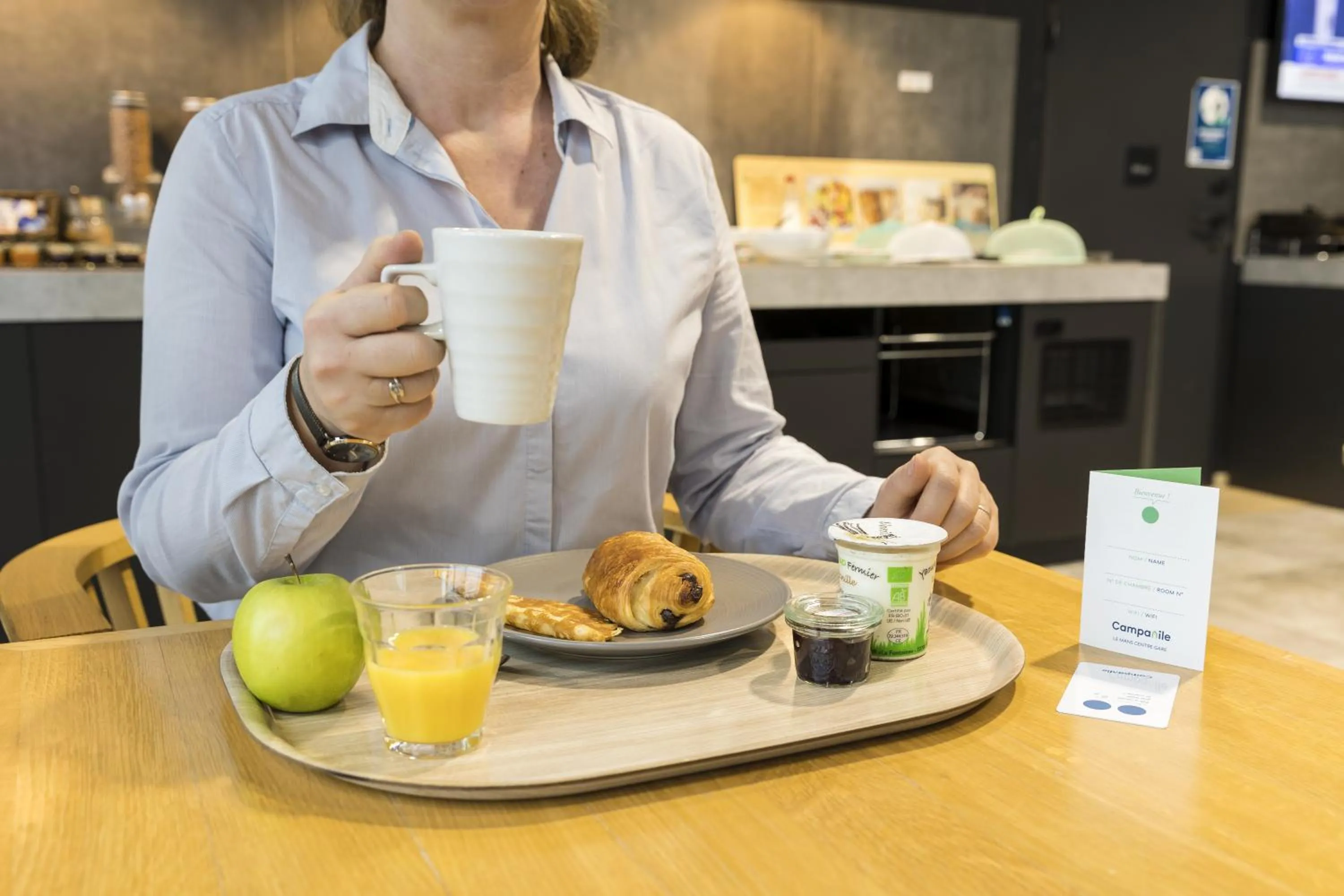 Breakfast in Campanile Le Mans Centre - Gare