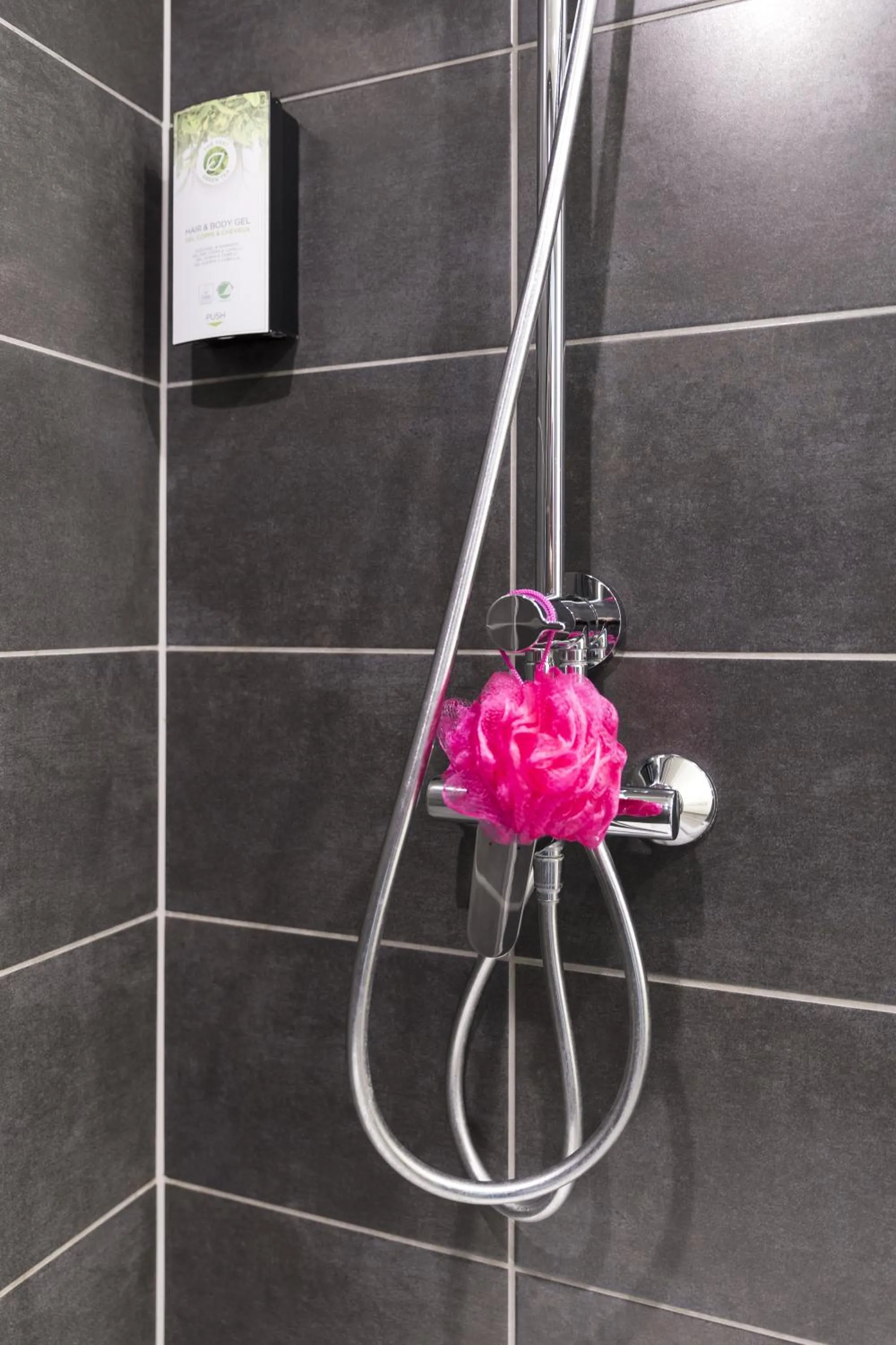 Shower in Campanile Le Mans Centre - Gare