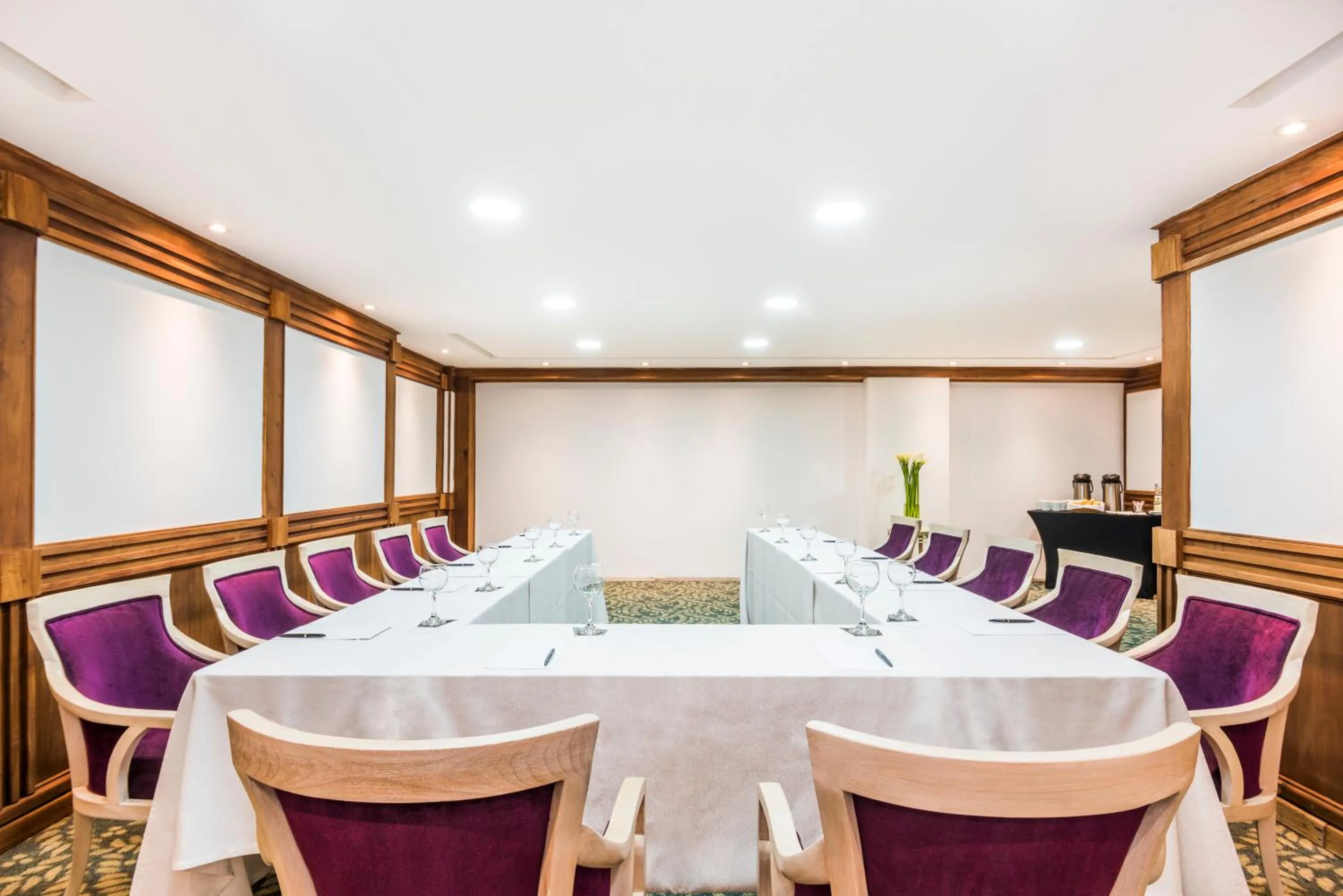 Meeting/conference room in GHL Hotel Hamilton