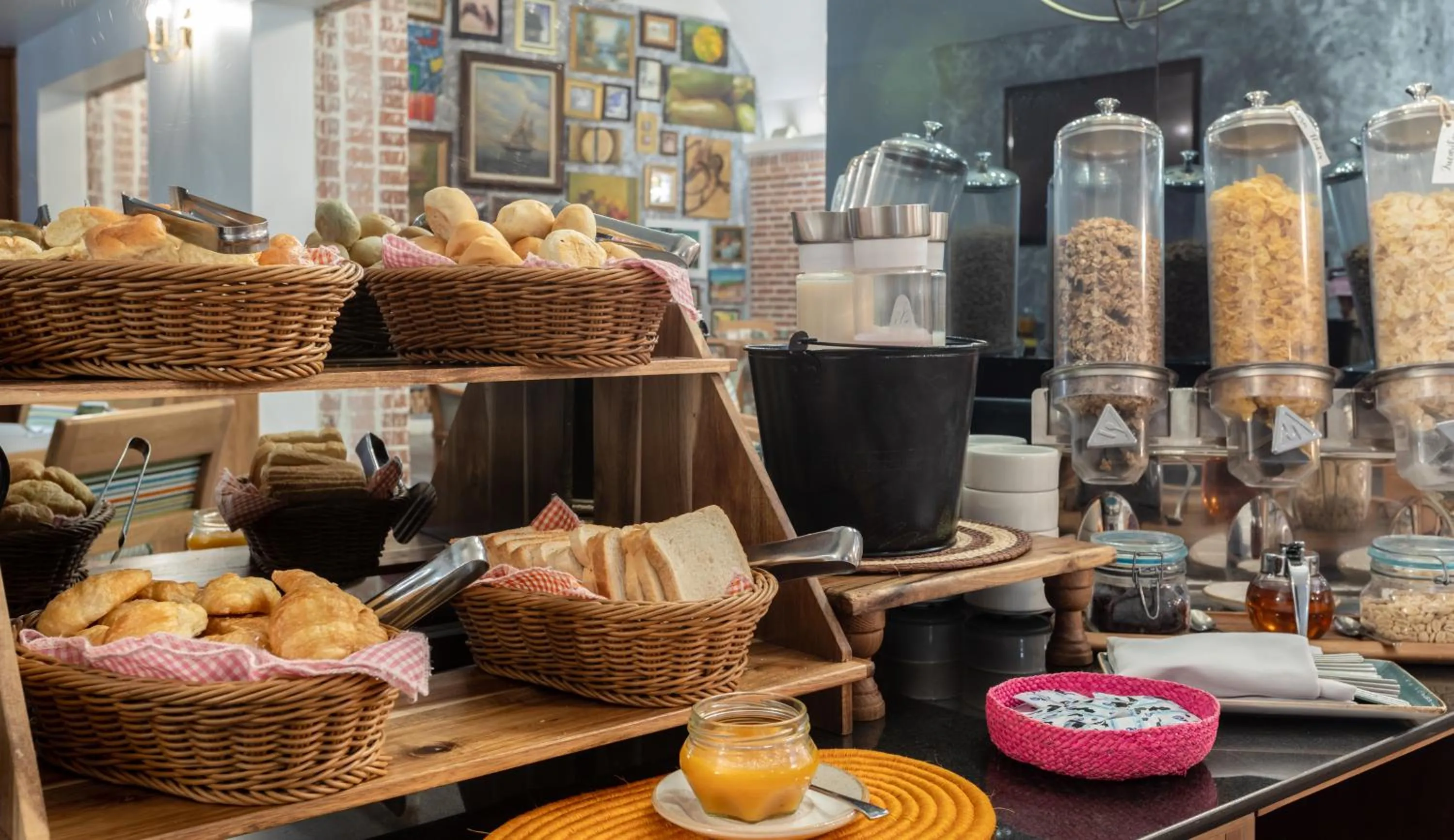 Breakfast in GHL Hotel Hamilton