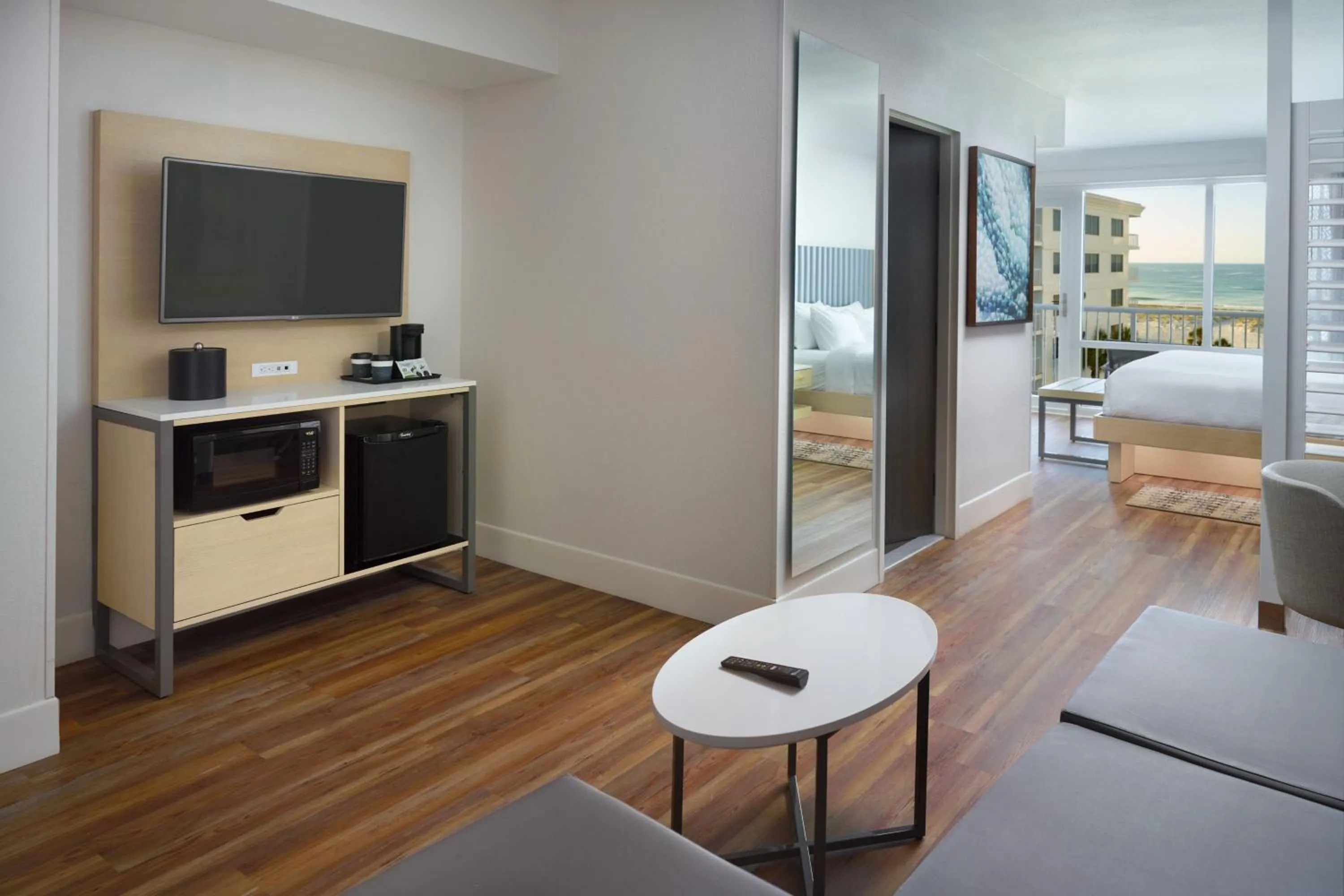 Swimming pool, Bed in SpringHill Suites by Marriott Pensacola Beach