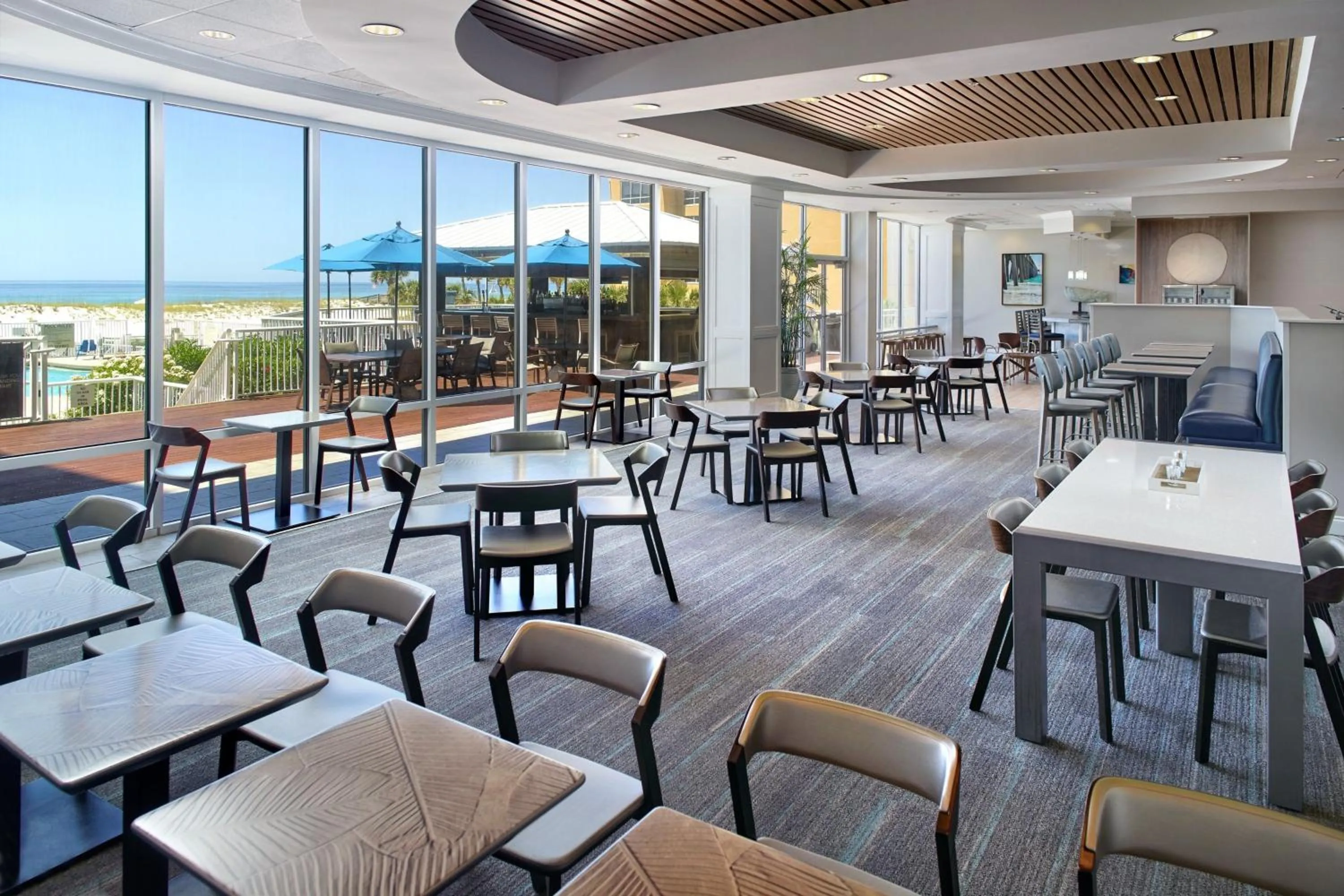 Breakfast in SpringHill Suites by Marriott Pensacola Beach