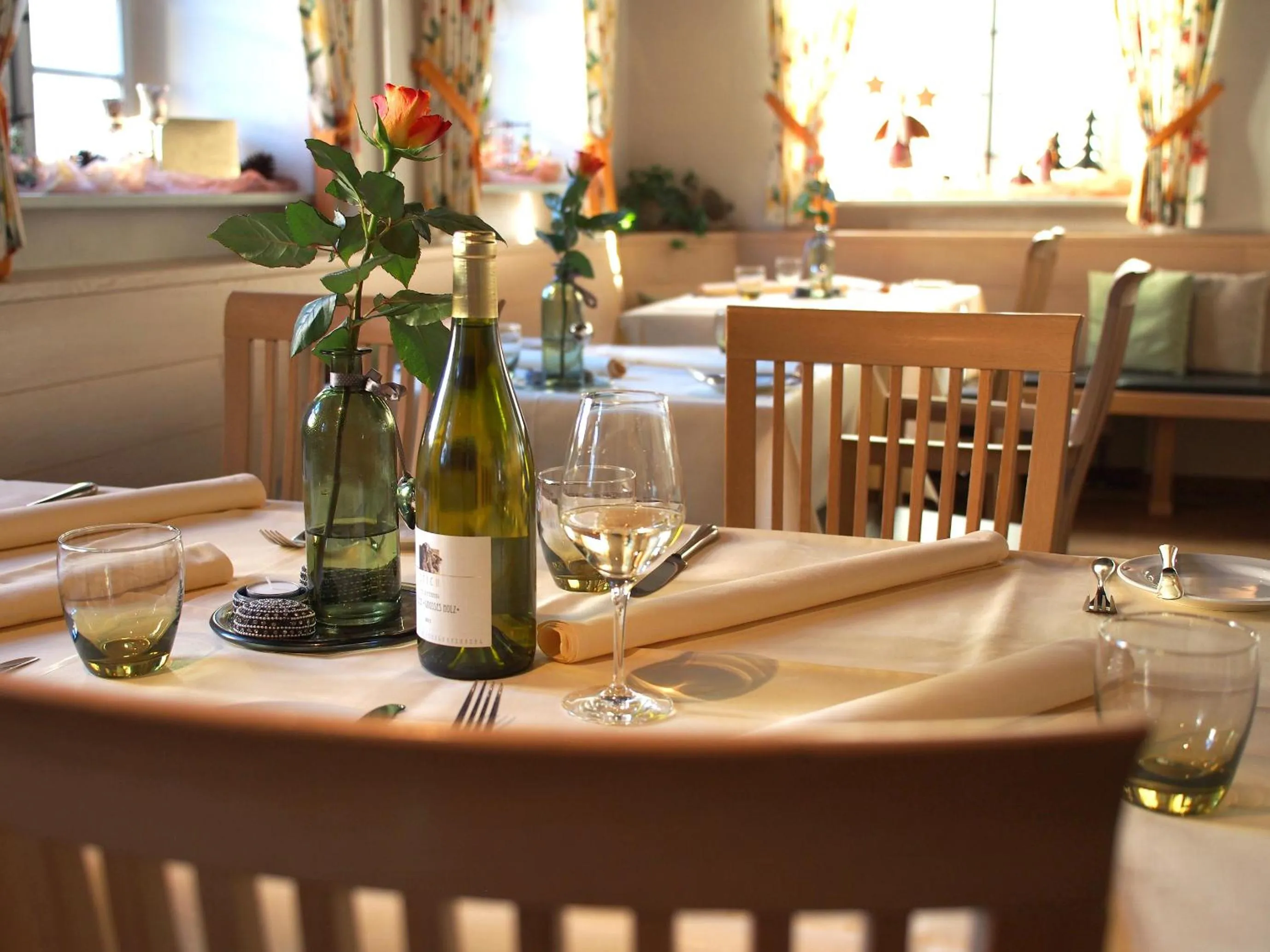 Restaurant/places to eat in Rotes Ross Marktbergel