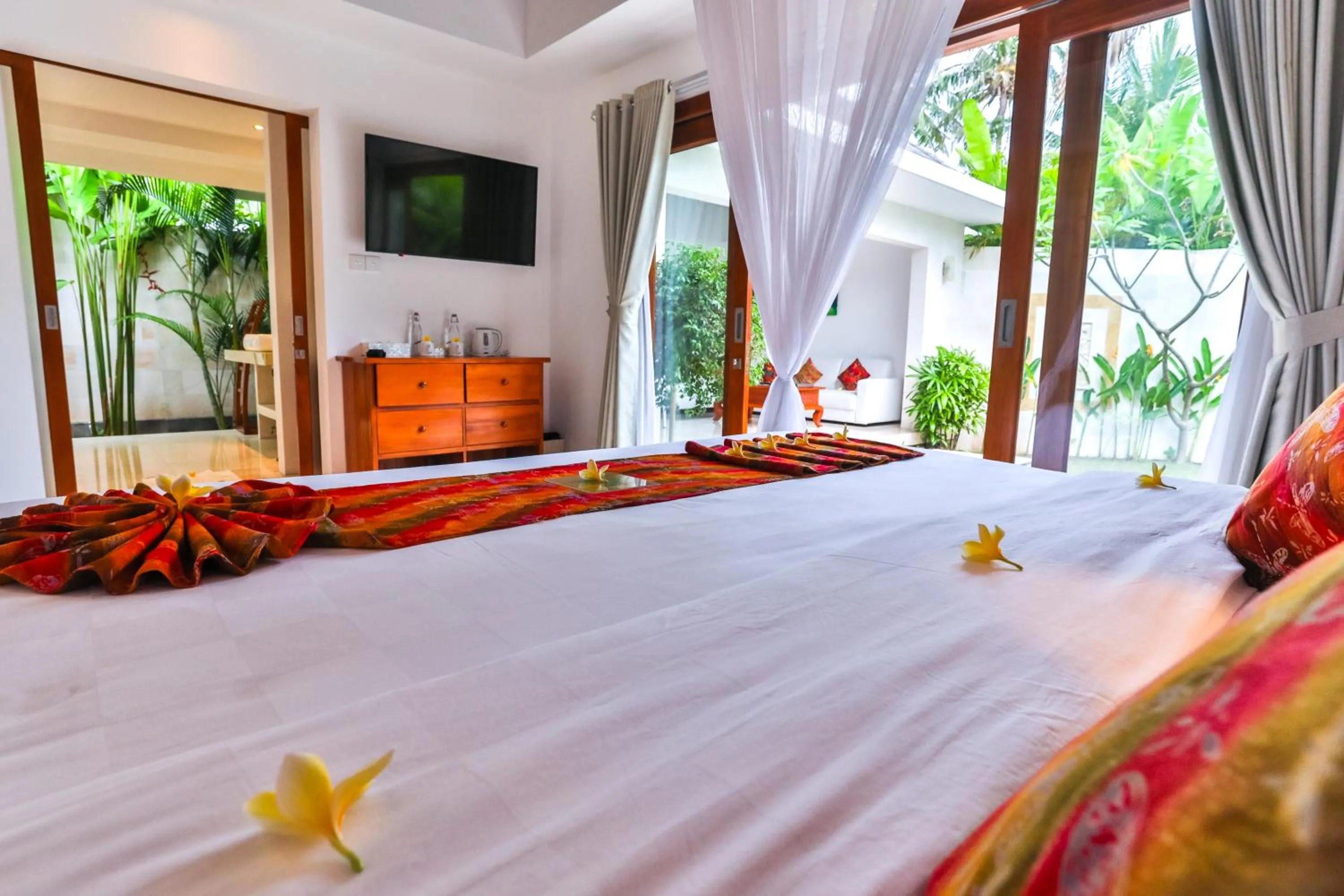Photo of the whole room, Bed in Jivana Resort