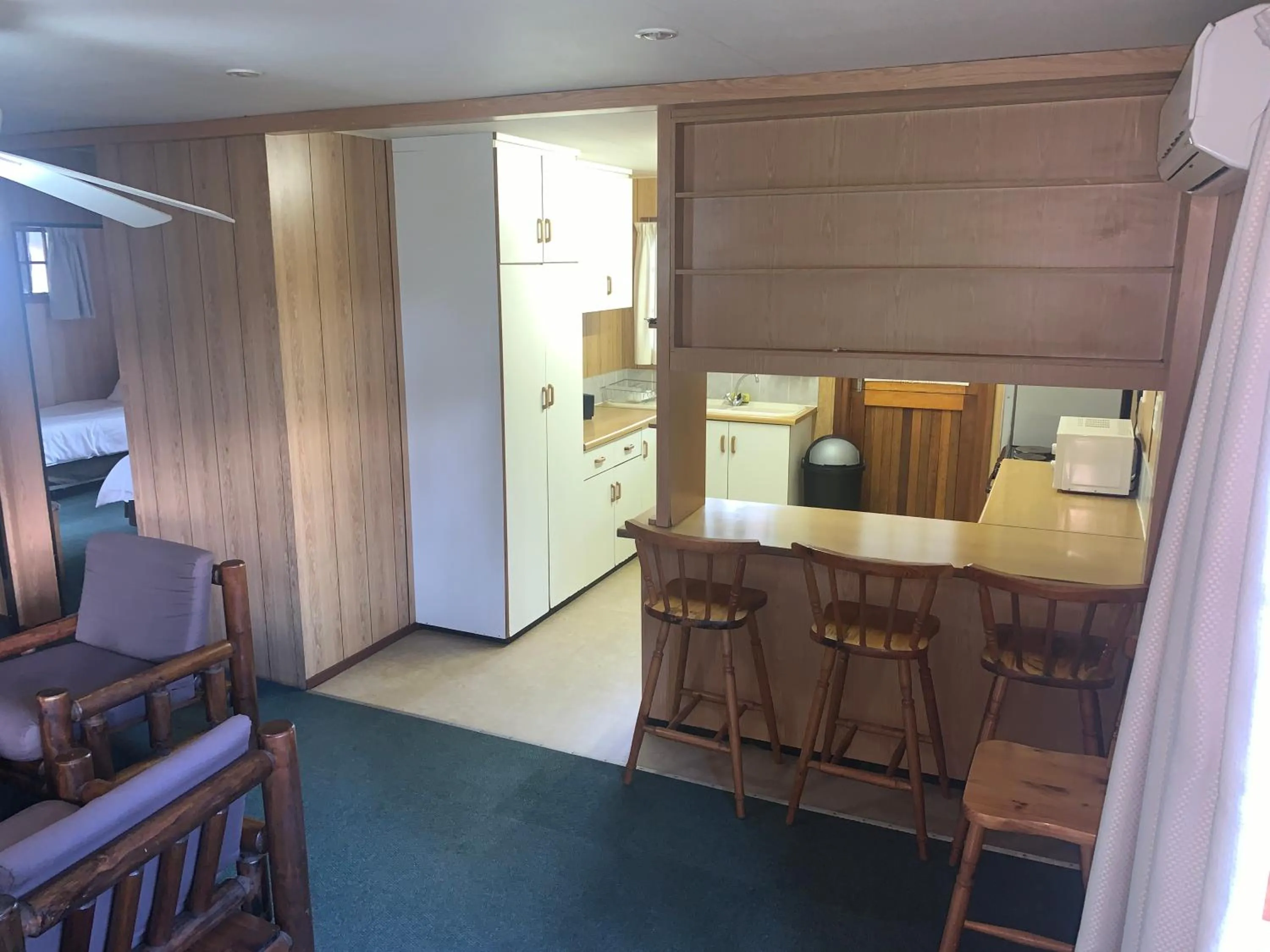 Kitchen or kitchenette in Dragon Peaks Mountain Resort