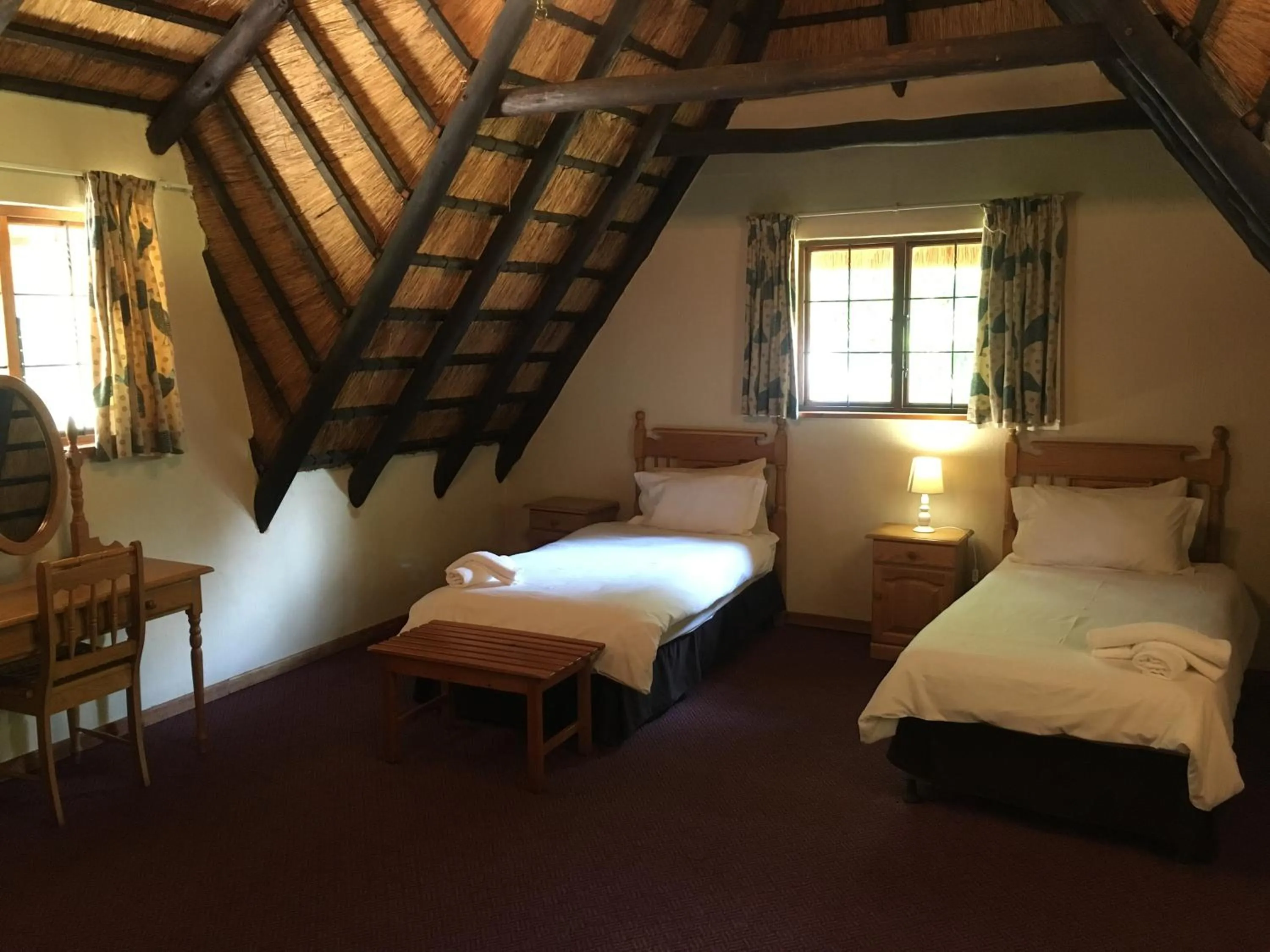 Bedroom, Bed in Dragon Peaks Mountain Resort