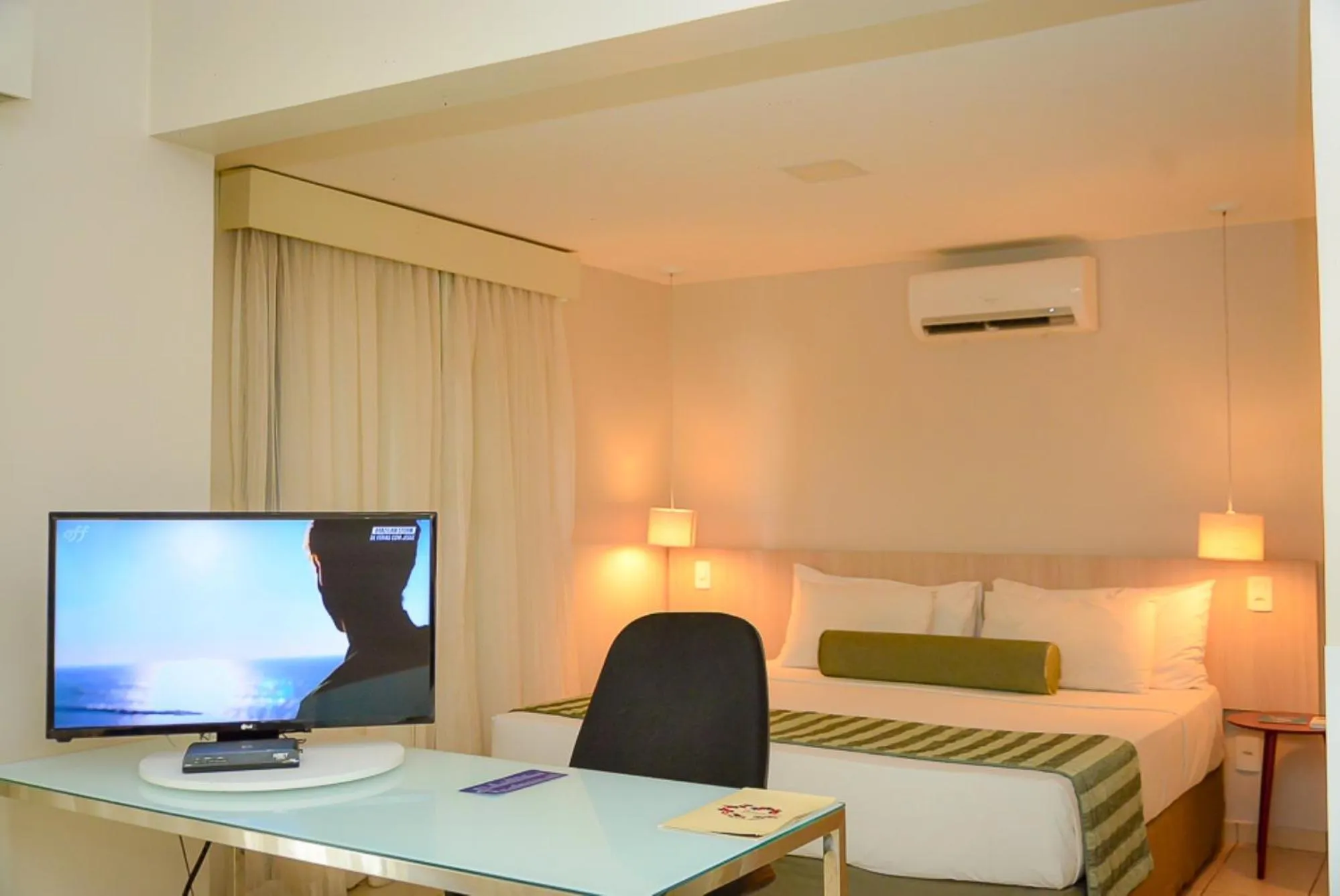 Bed in Blue Tree Garden Bauru