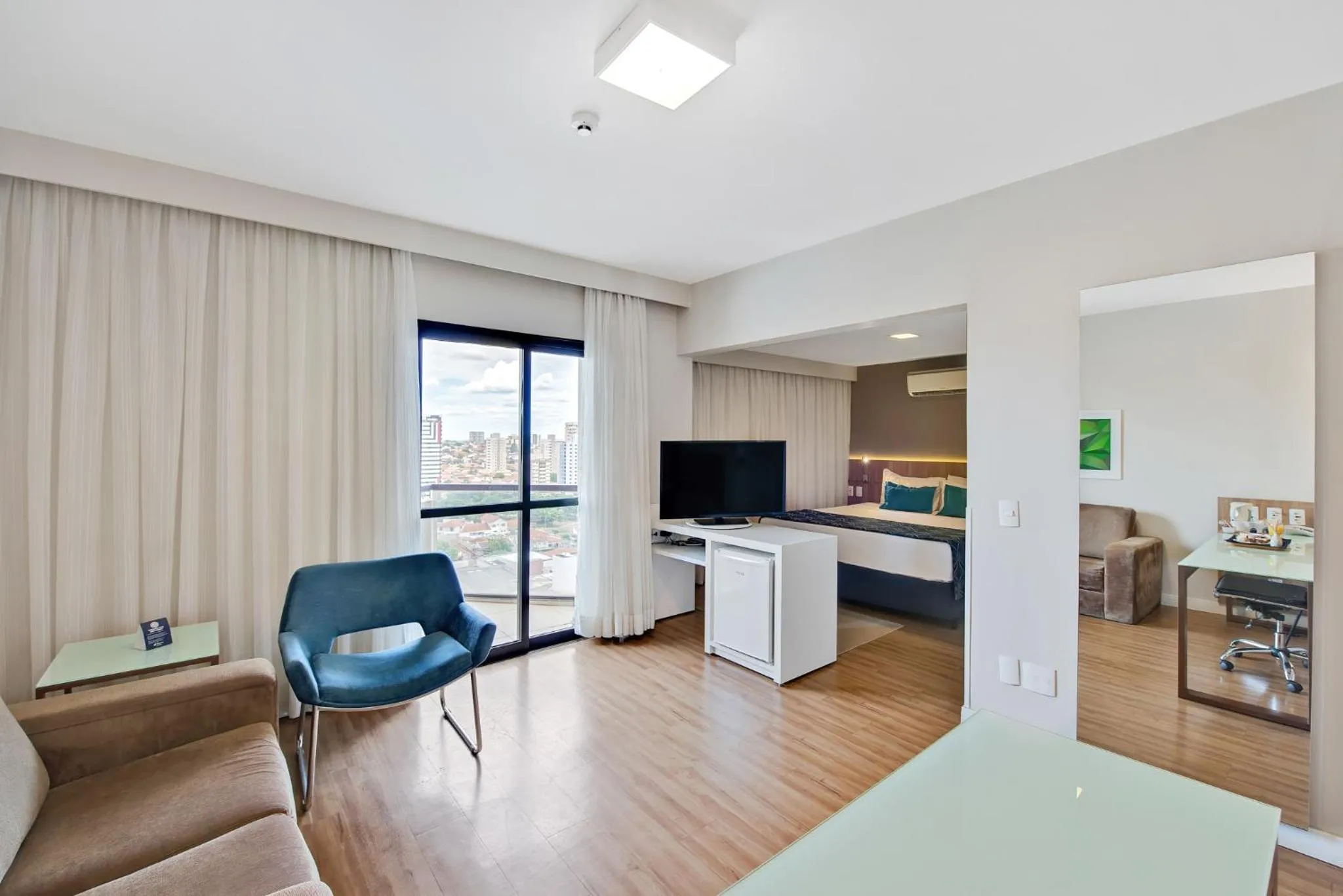 Photo of the whole room in Blue Tree Garden Bauru