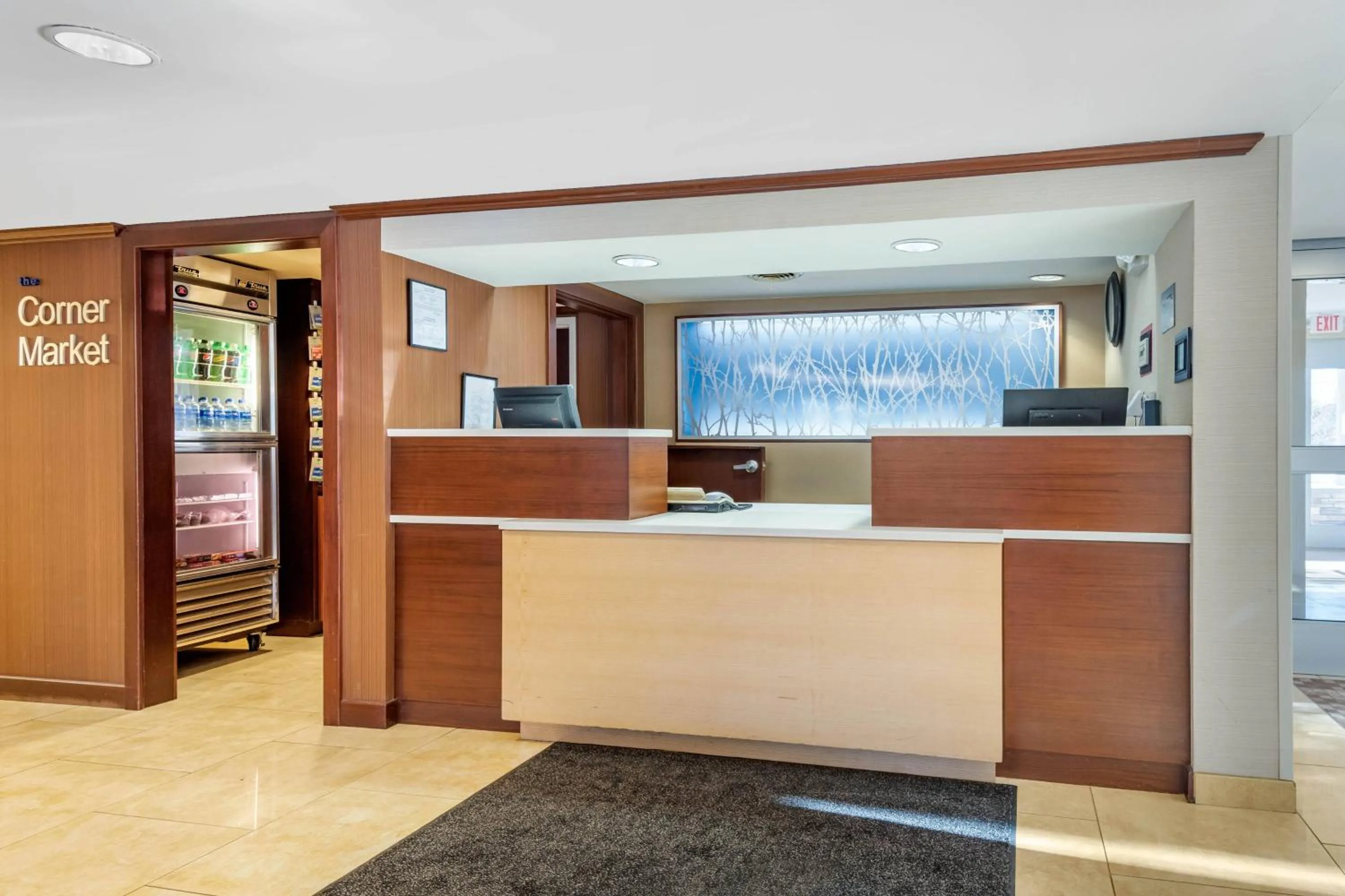 Lobby or reception in Fairfield by Marriott Inn & Suites Portland Maine Airport