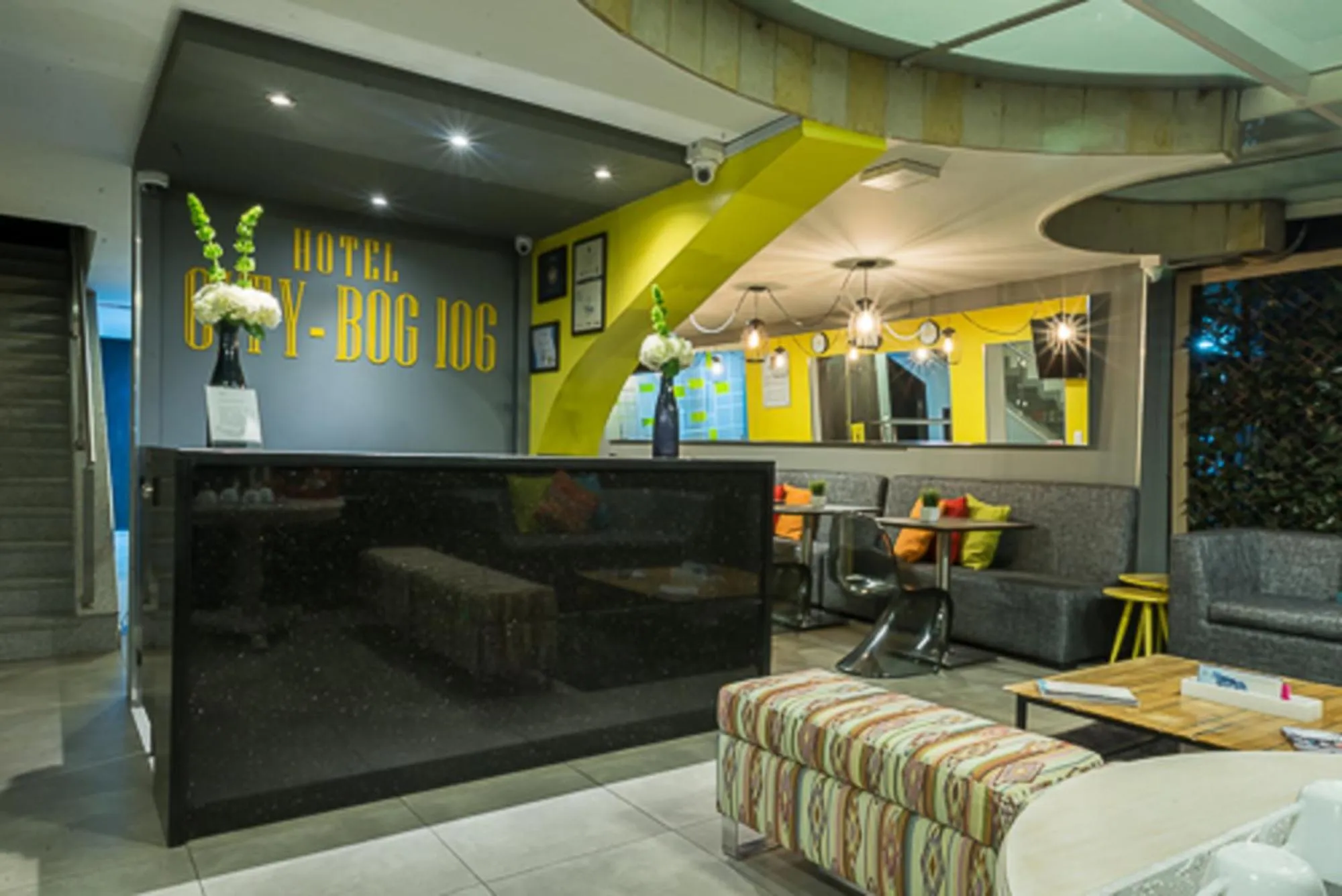 Lobby or reception in Hotel City Bog Usaquén