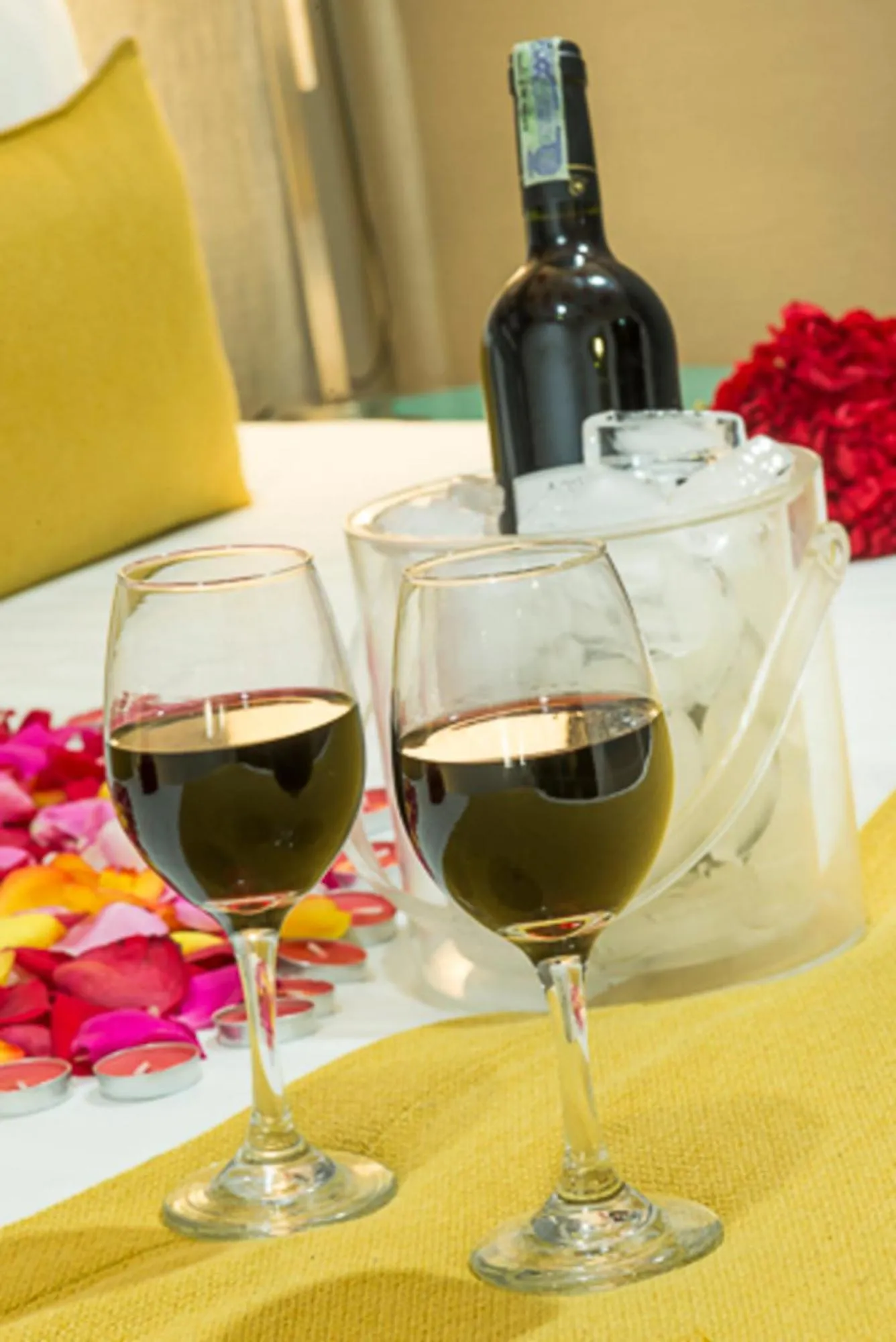 Alcoholic drinks in Hotel City Bog Usaquén