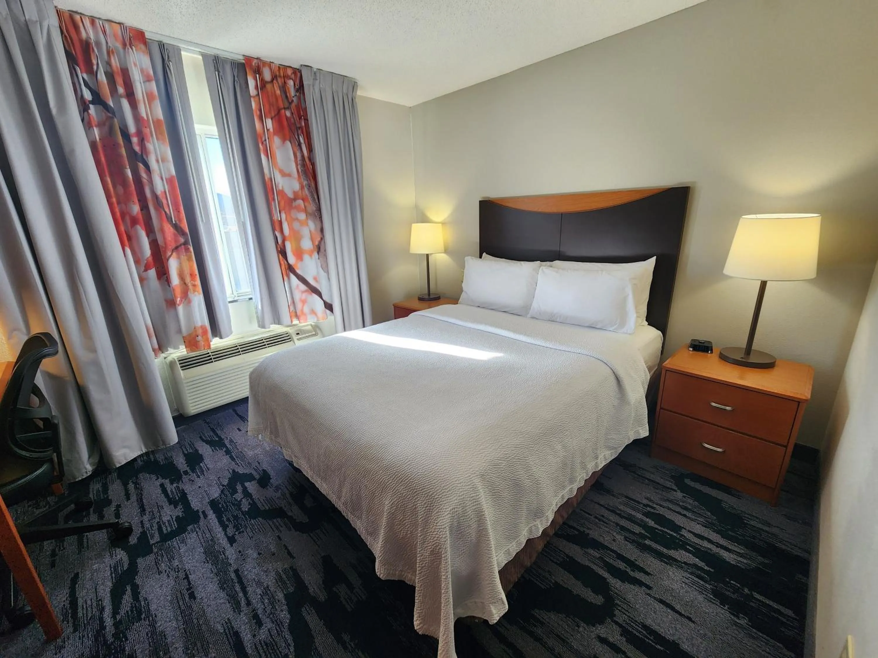 Bed in Fairfield Inn & Suites by Marriott Spearfish