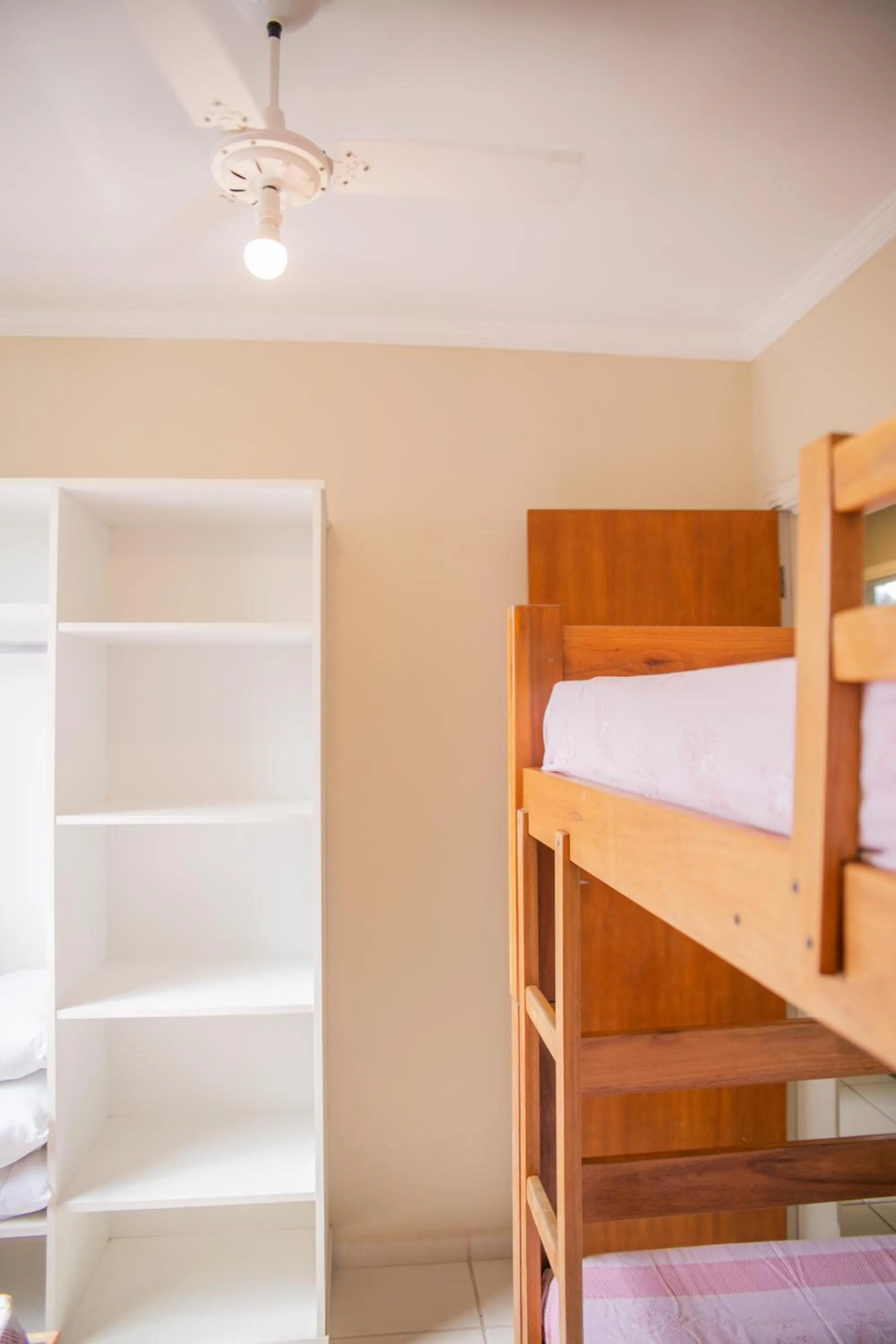 bunk bed, Bed in Paramar Praia Grande