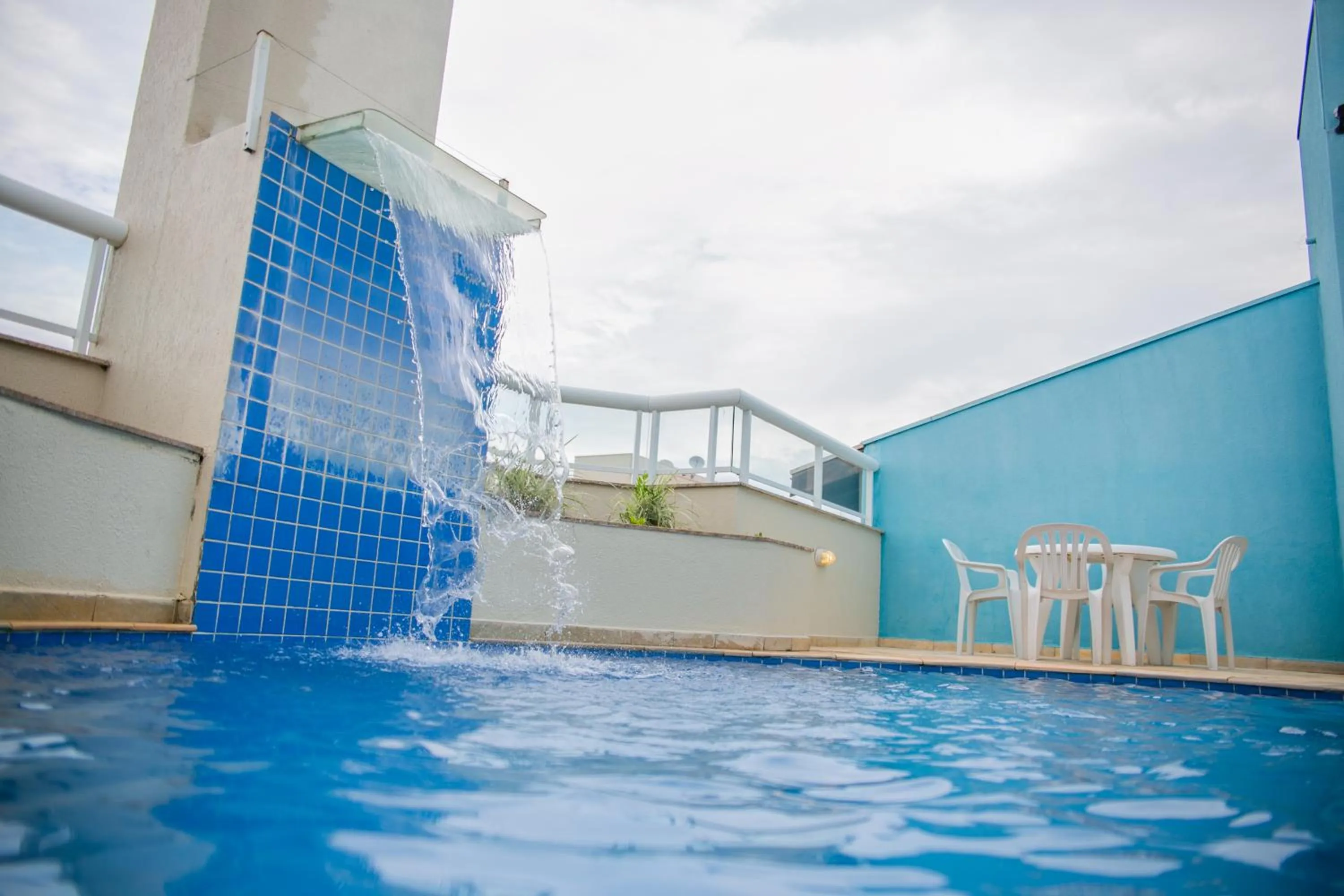 Swimming pool in Paramar Praia Grande