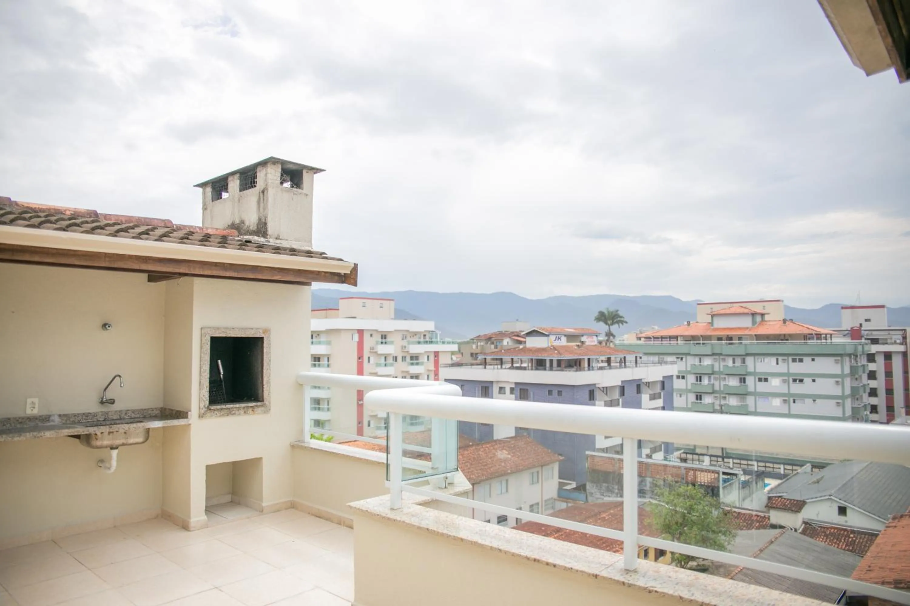 BBQ facilities in Paramar Praia Grande