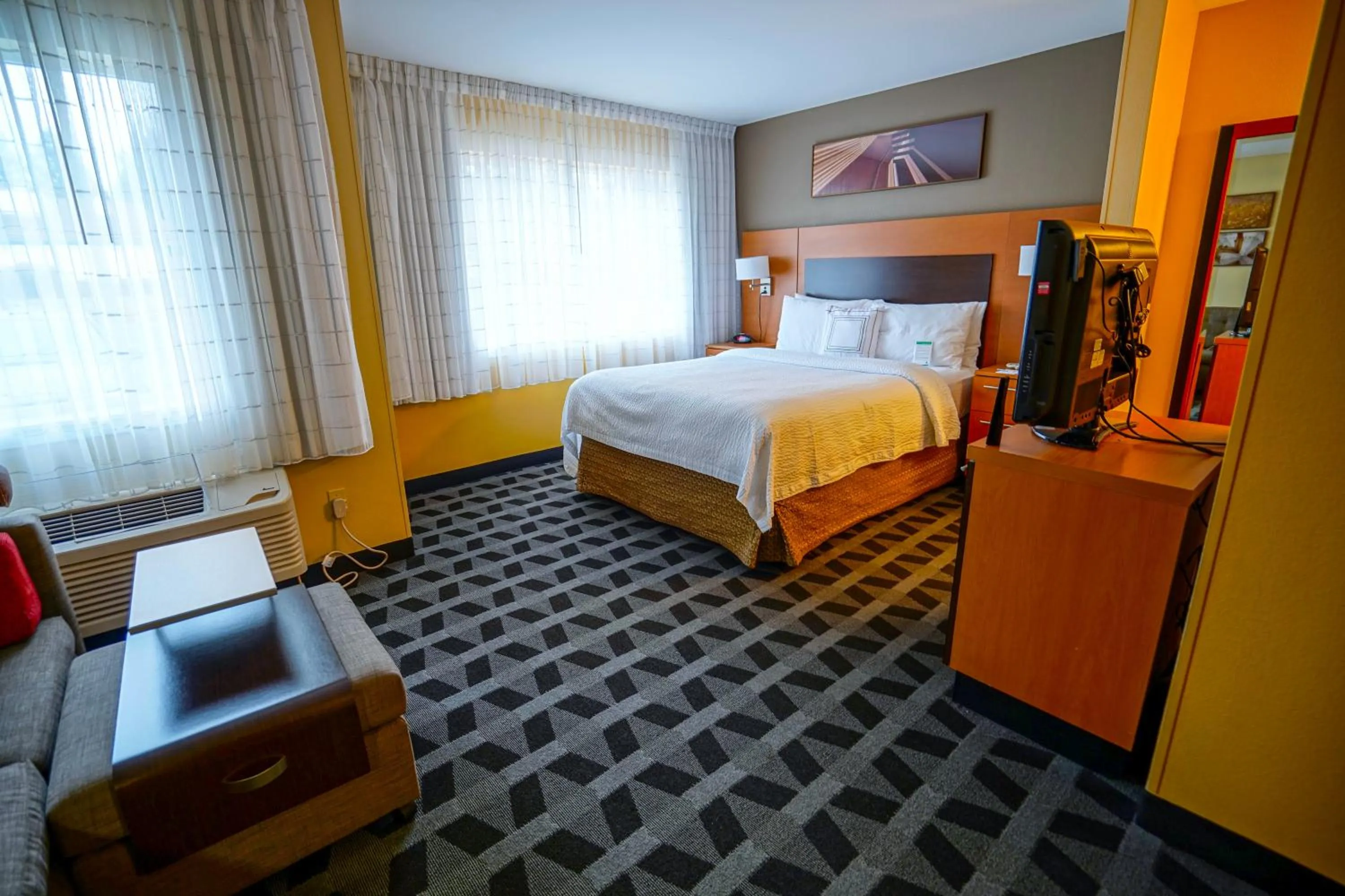Photo of the whole room, Bed in TownePlace Suites by Marriott Bend