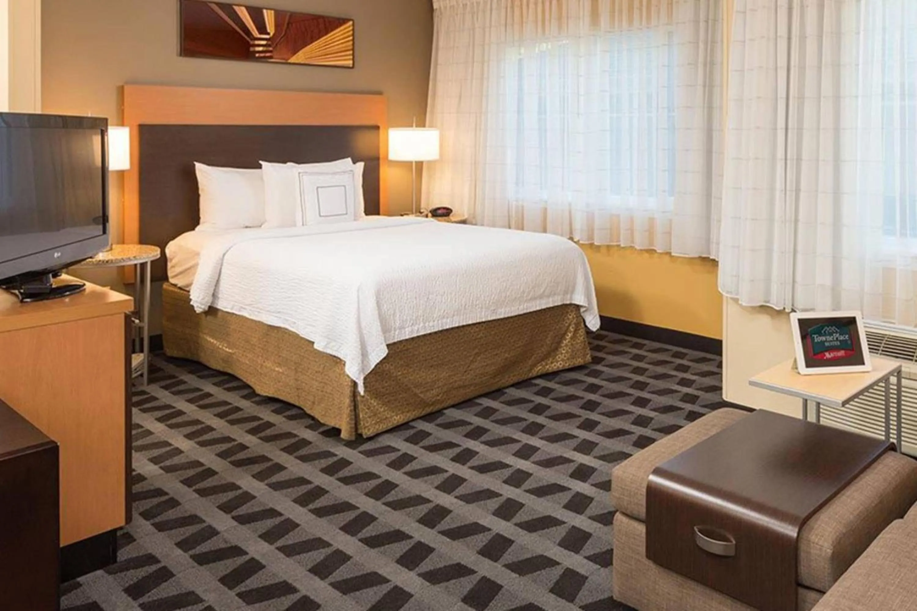 Bedroom, Bed in TownePlace Suites by Marriott Bend