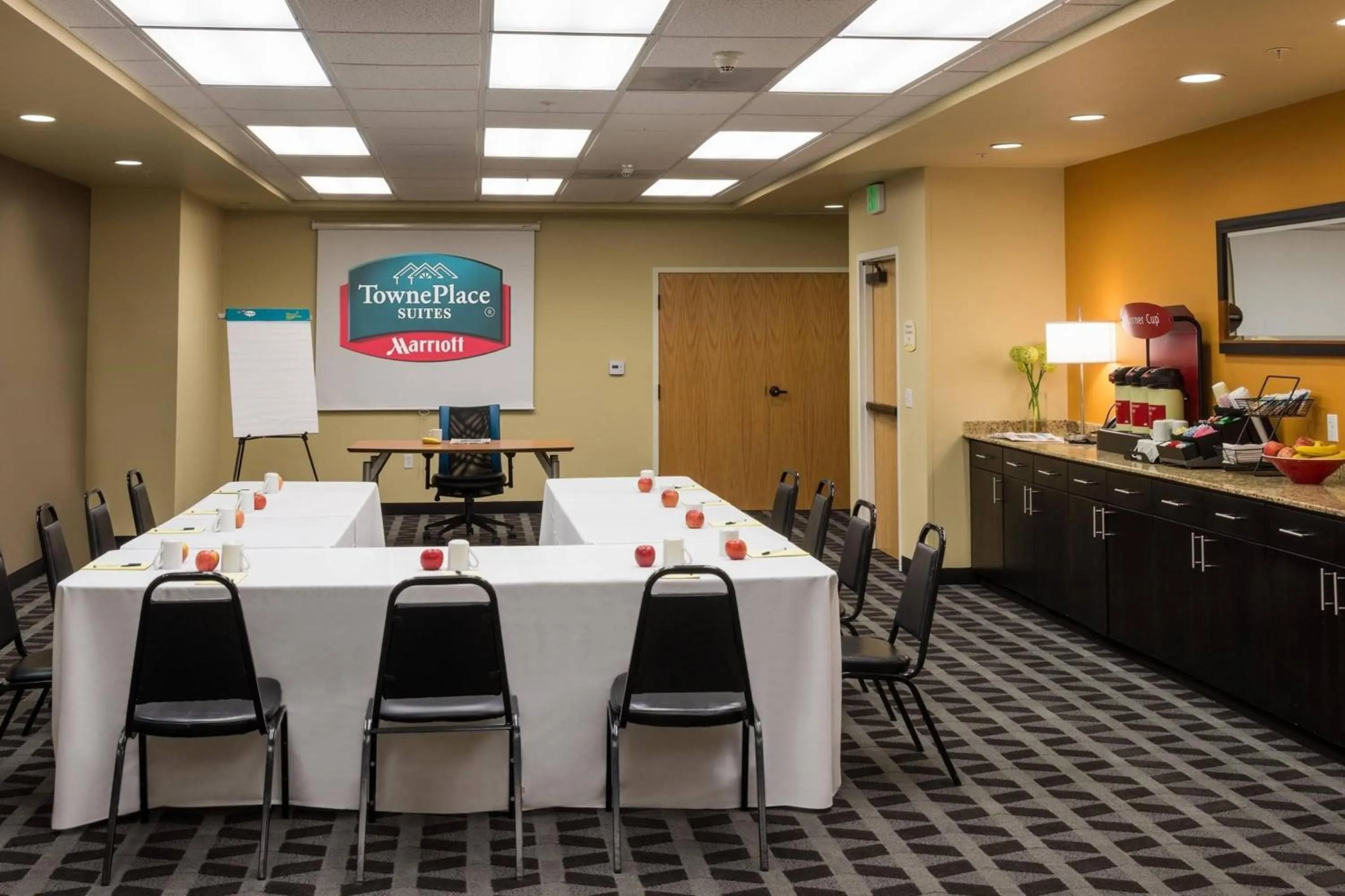 Meeting/conference room in TownePlace Suites by Marriott Bend