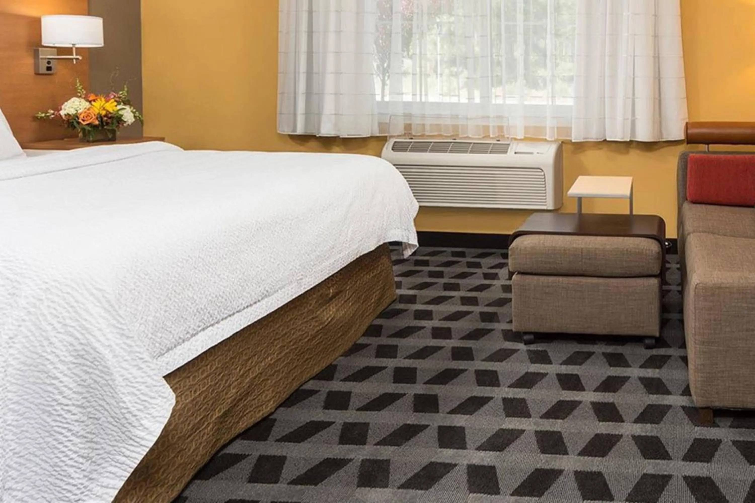 Bedroom, Bed in TownePlace Suites by Marriott Bend